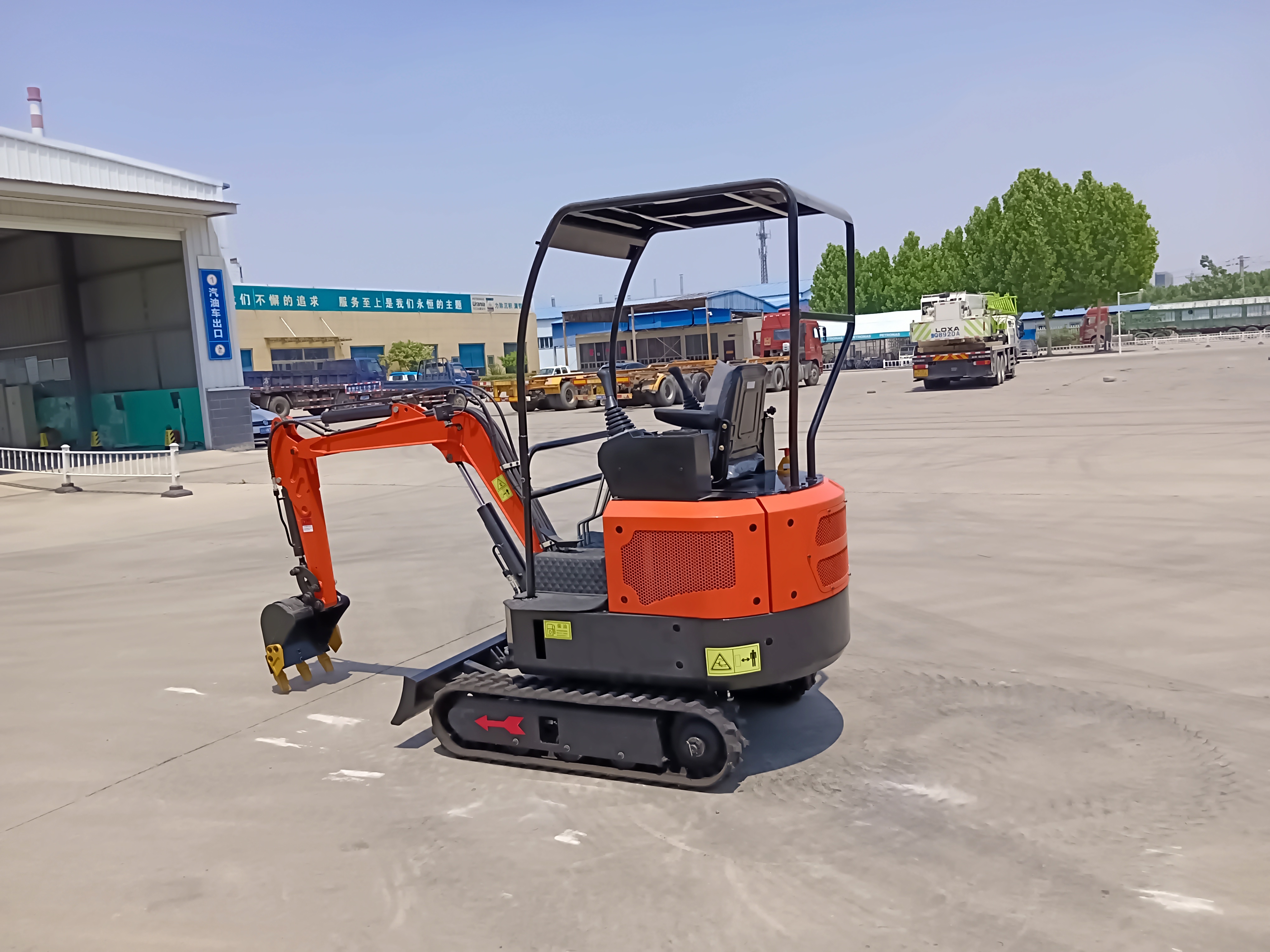 小型履带式挖掘机 家用农用微型挖机 工地施工多功能挖土机