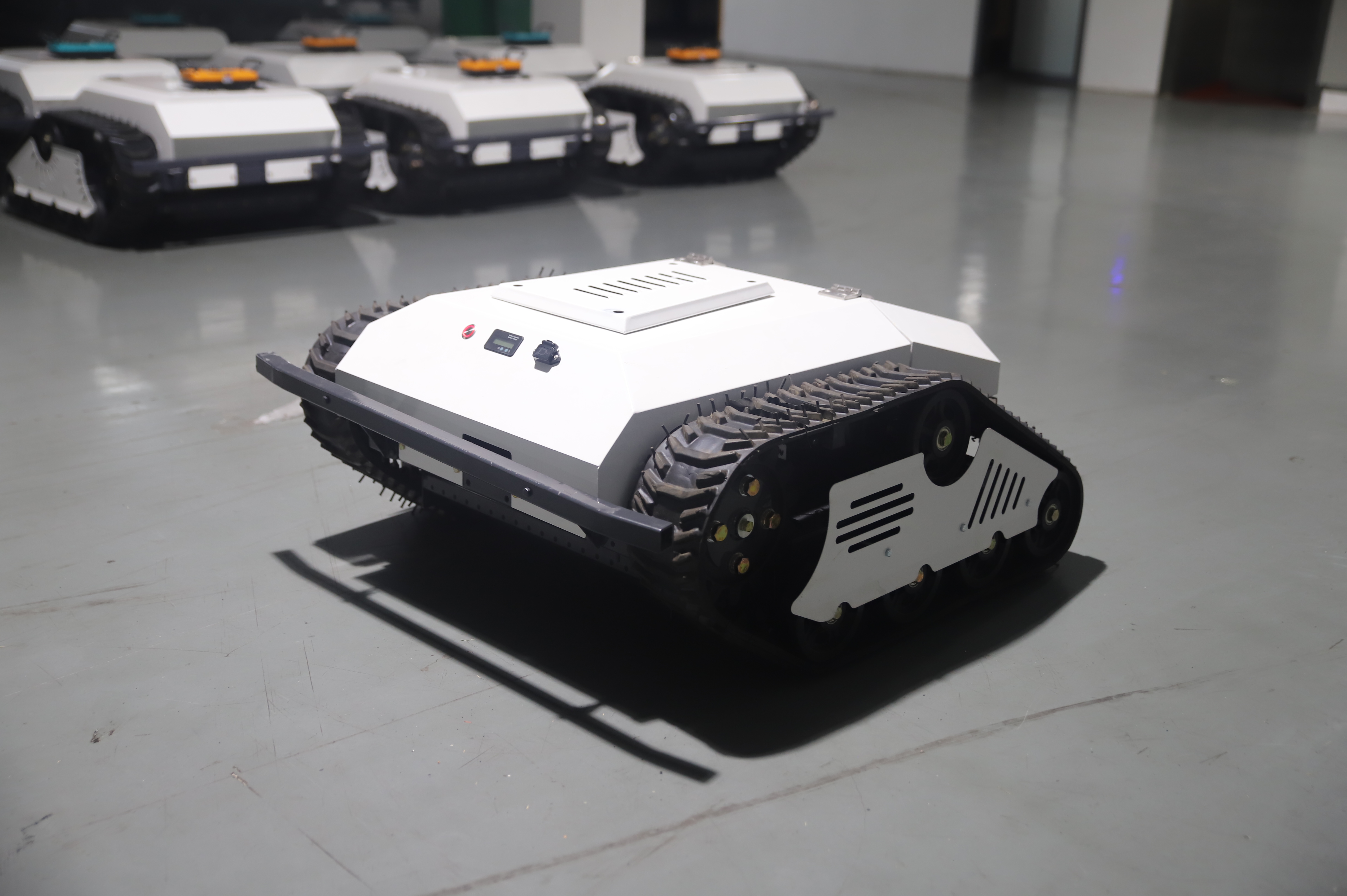 YM-550D Brushed Motor Lawn Mower | 2700W Remote Control High Efficiency