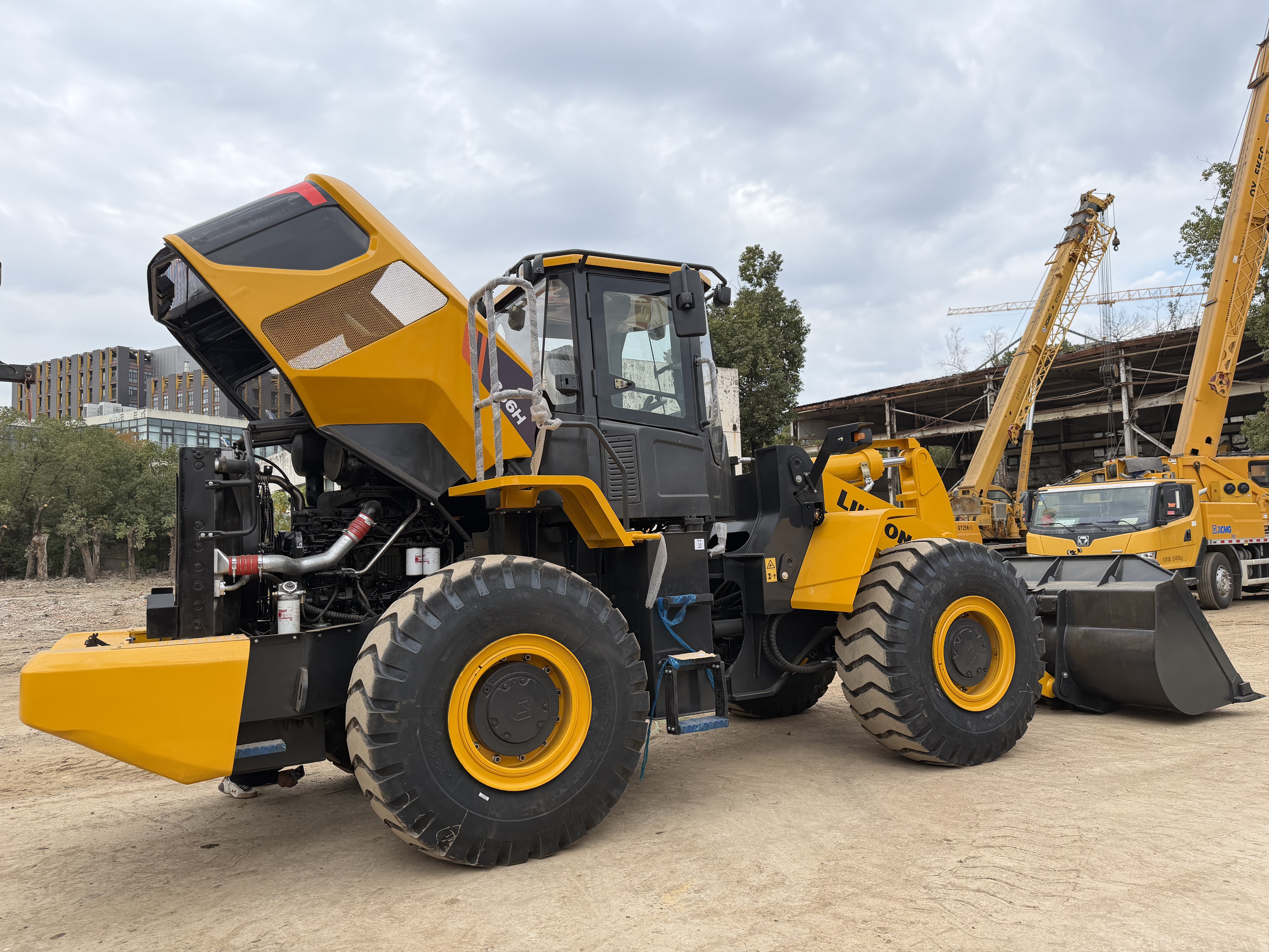 LIUGONG 856H USED LOADER