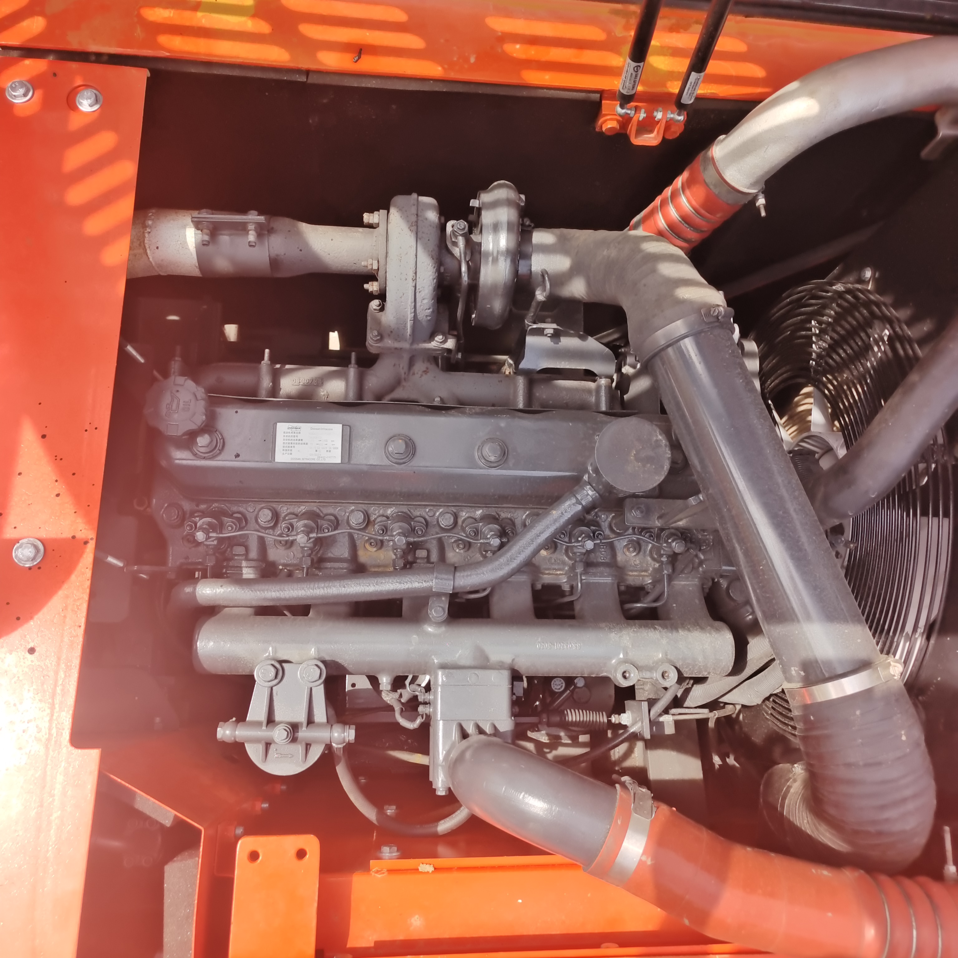 DOOSAN DX225 USED EXCAVATOR