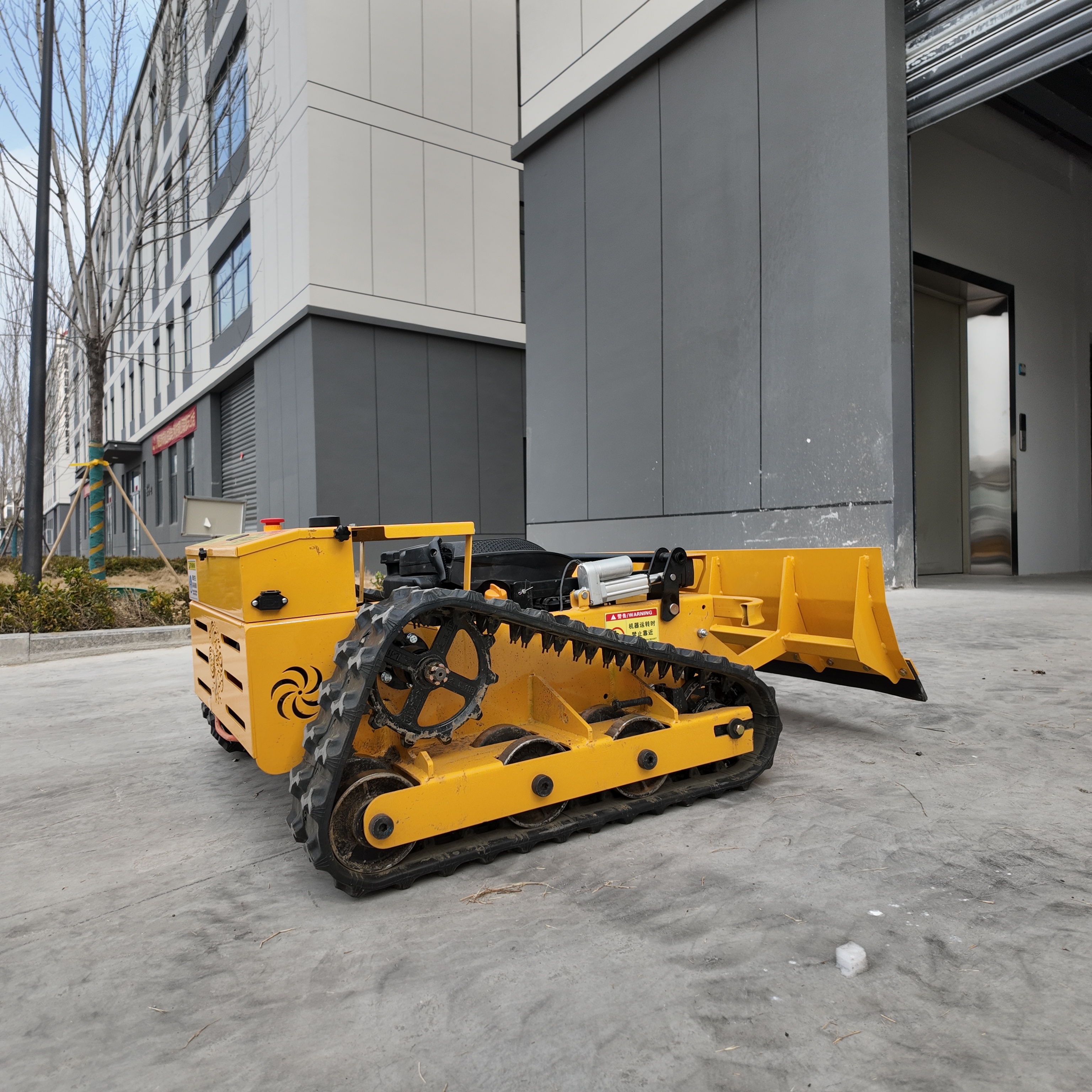 YM-550 Gasoline Lawn Mower | 24V 12Ah Remote Control 2000m²/h