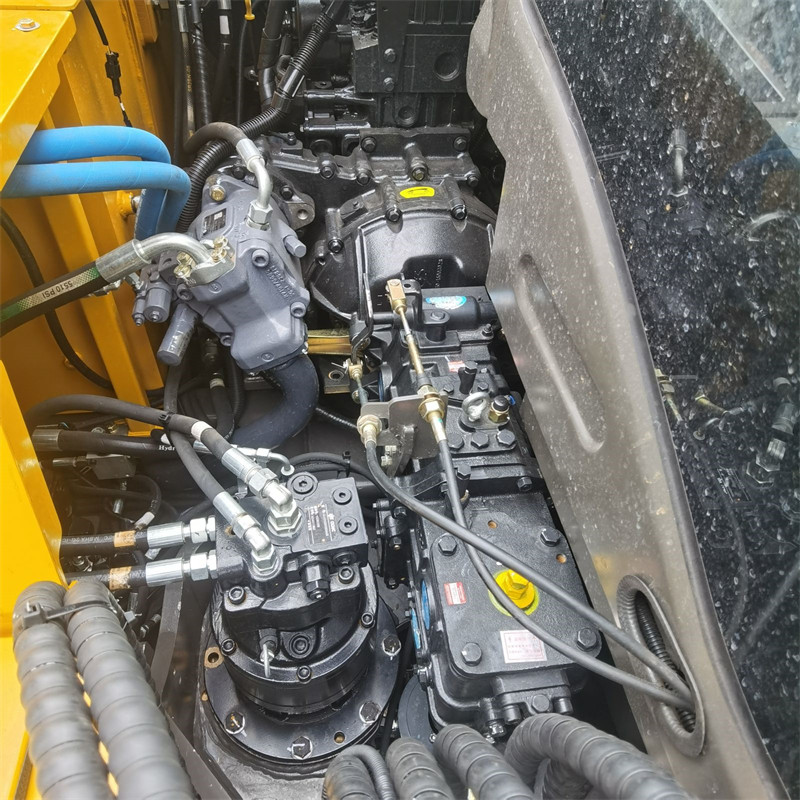 ZJ85 轮式挖掘机 耐用底盘 操作简便 工程施工专用