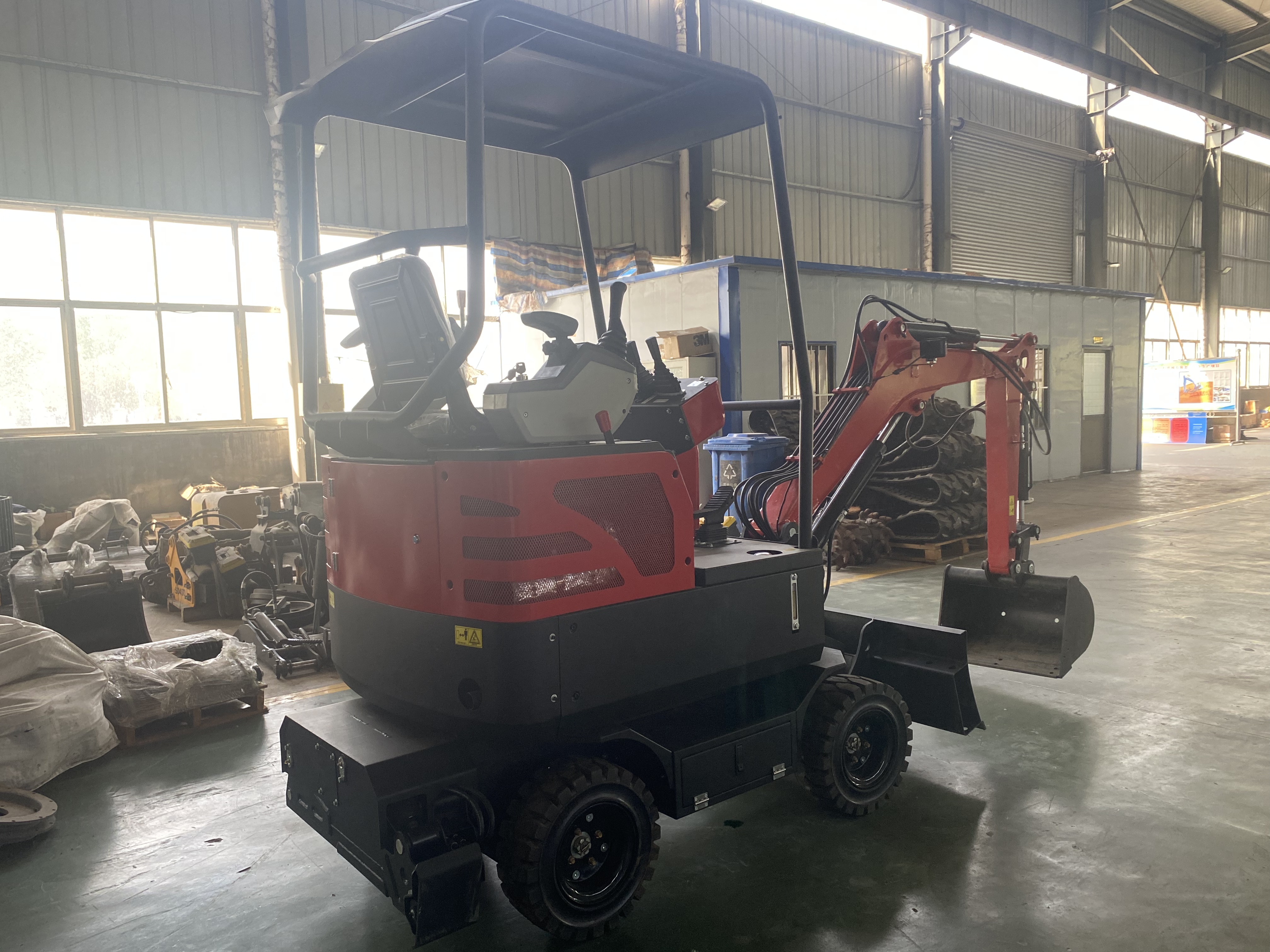 20 轮式挖掘机 多功能小型液压轮式挖掘机 厂家直销