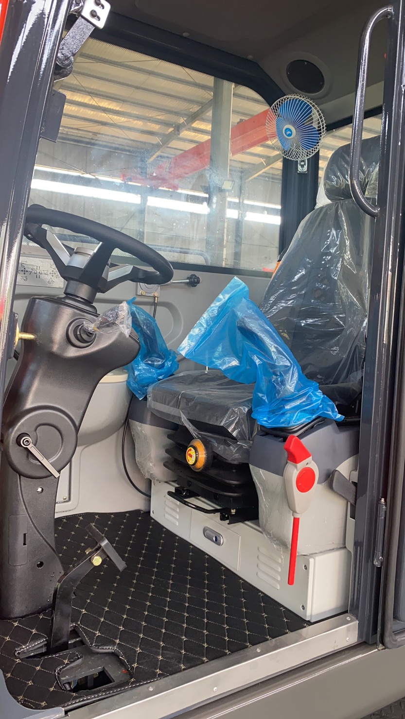 40轮式挖掘机 多功能大型液压轮式挖掘机 厂家直销