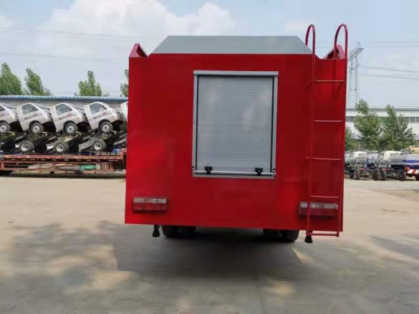 全新大型民用消防车 —— 工业区救援高压柴油 4×2 水罐消防车，性能稳定