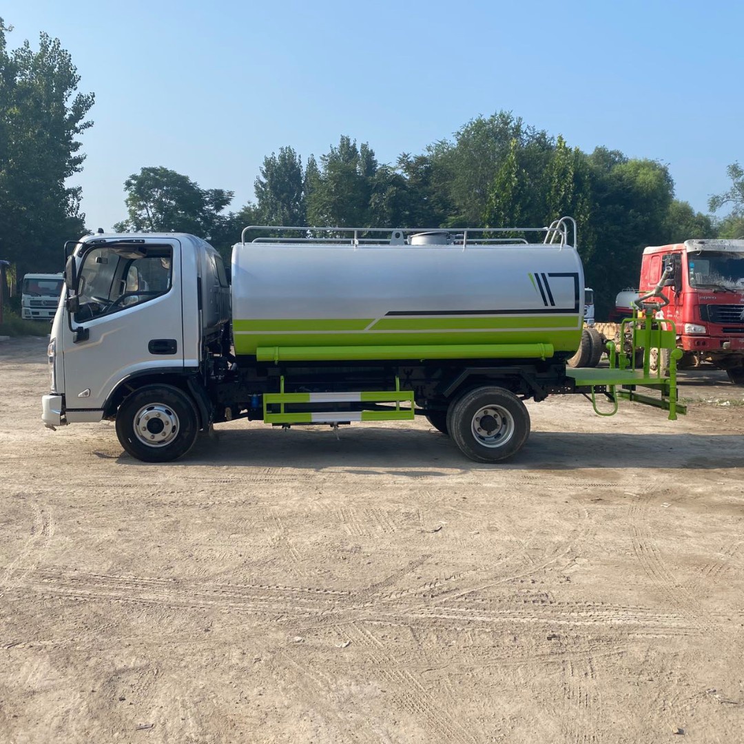 Product Parameters of 22m³ Water Sprinkler Truck