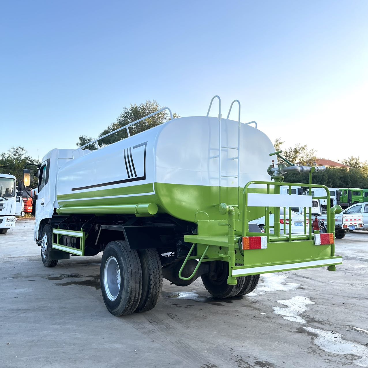 12m³ Water Sprinkler Truck Dongfeng Tianjin 180HP Cummins For Sale