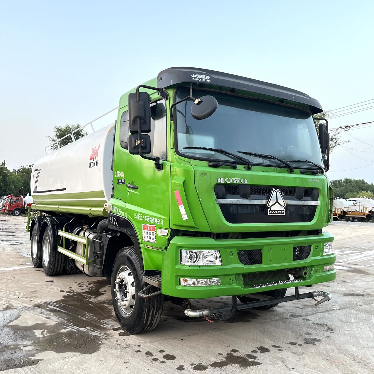 25m³ Water Sprinkler Truck HOWO Chassis 380HP Weichai Engine Longwang Pump For Sale