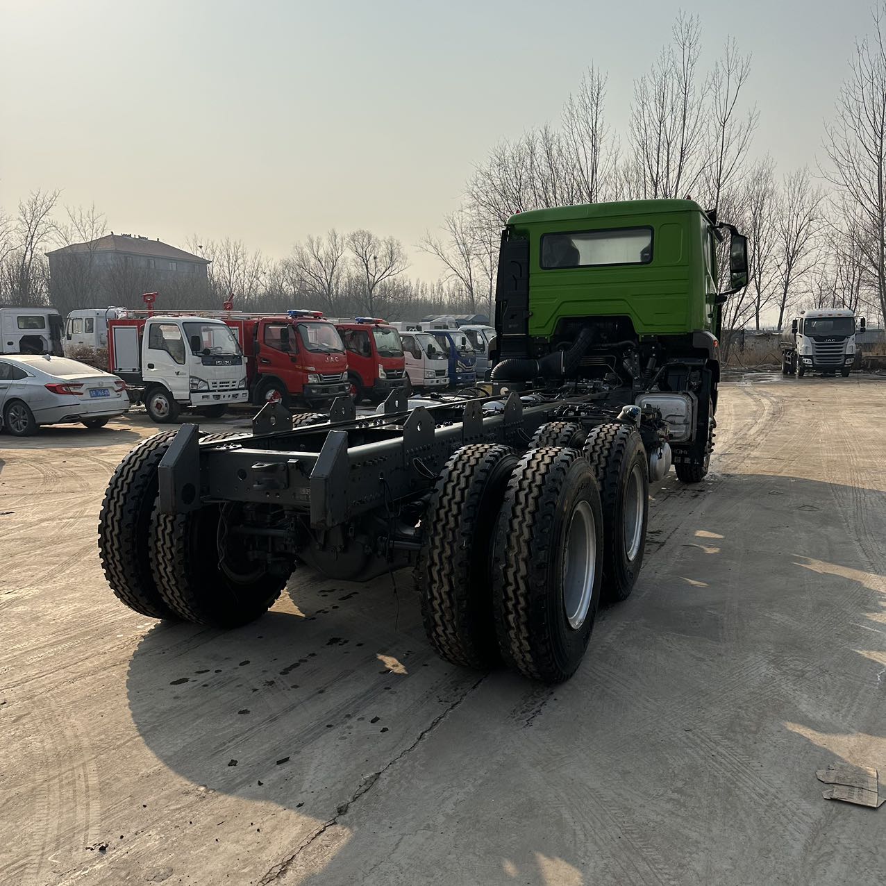 3.3m Wheelbase Howo Light Rear Tipper Garbage Transport Truck Customizable Sizes