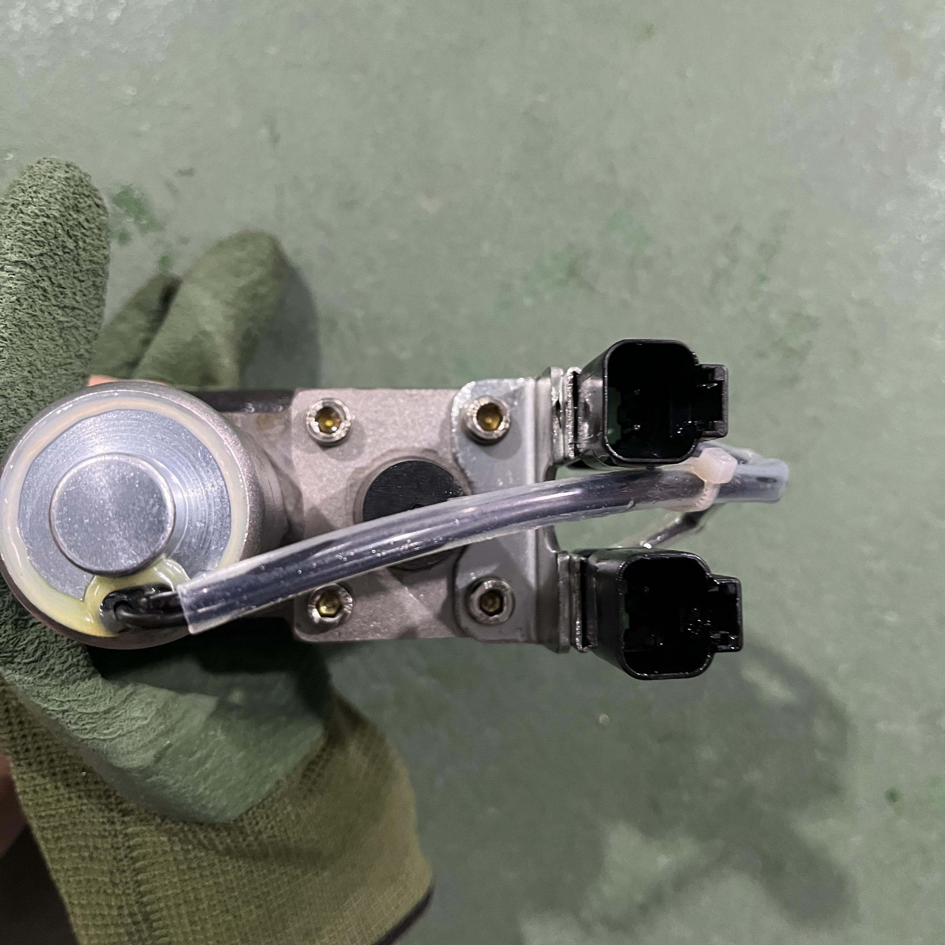 D275A-5D 拨土机转向系统ECMV总成 17M-22-47951