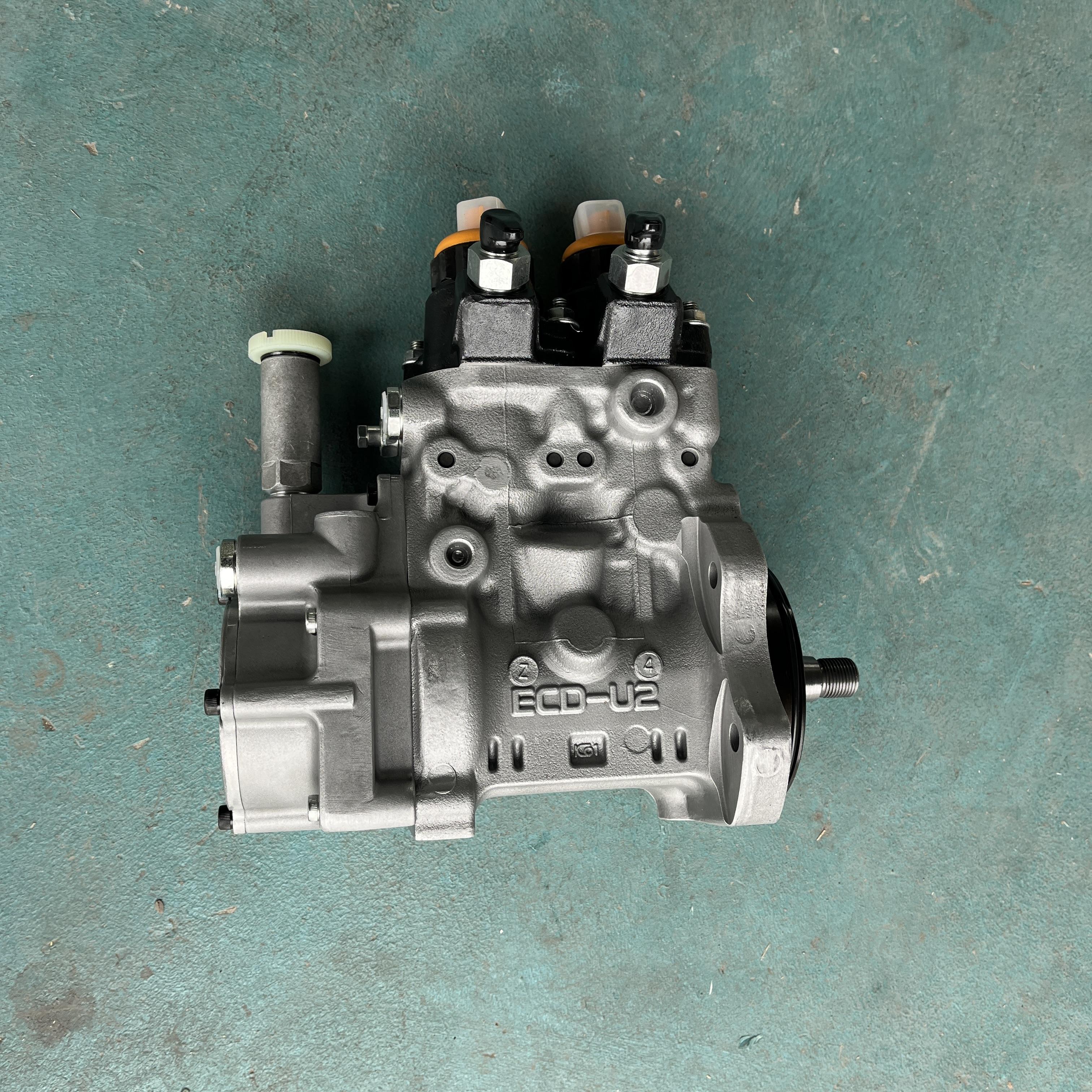 PC400挖掘机燃油供给泵 6156-71-1112