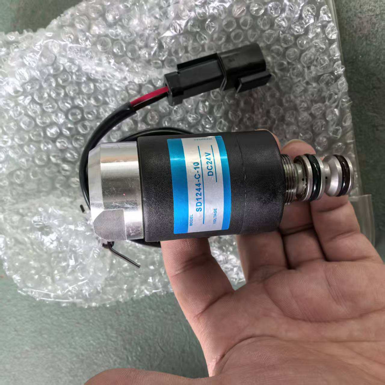 D275A-5D 挖掘机转向阀总成 17M-22-47990