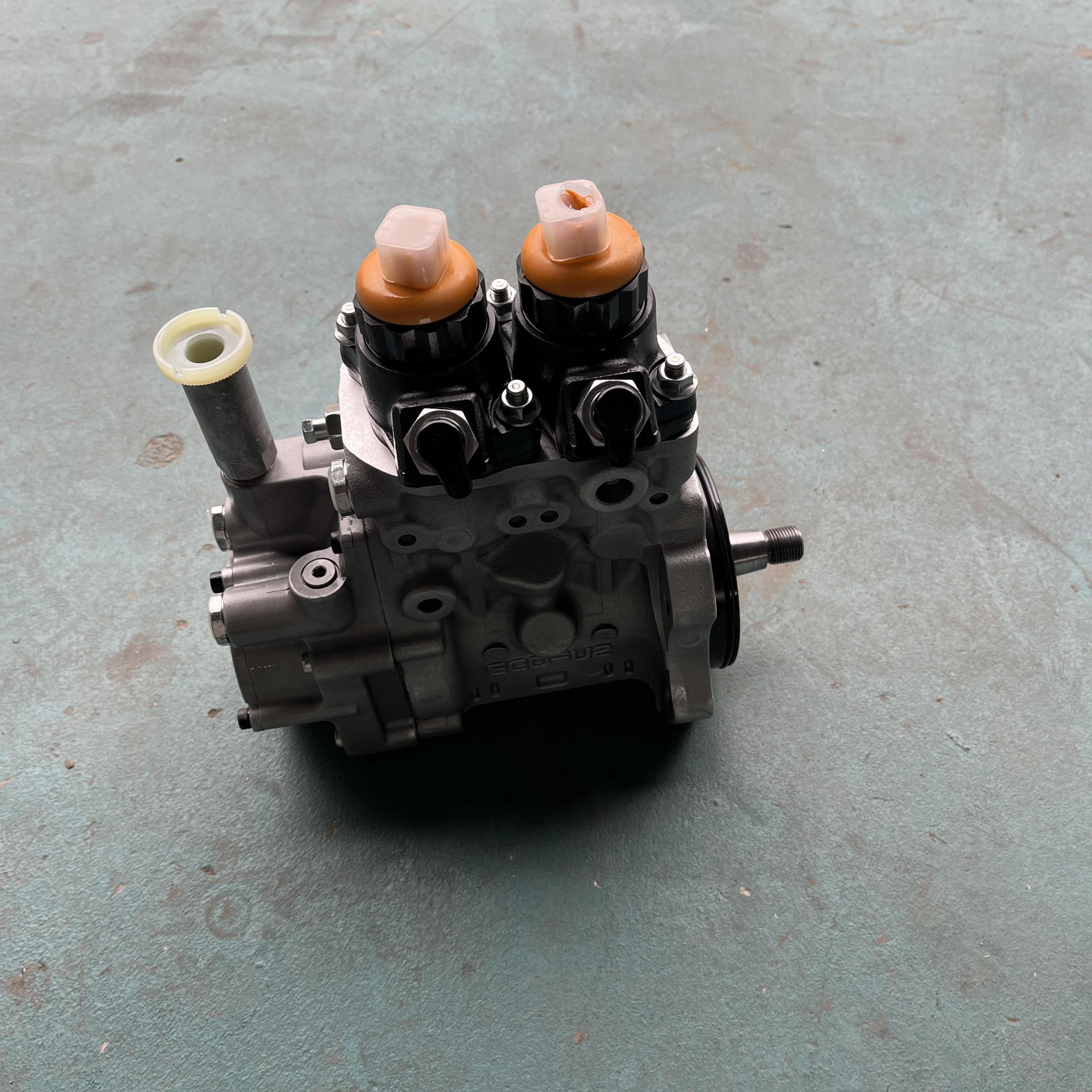 PC400挖掘机燃油供给泵 6156-71-1112