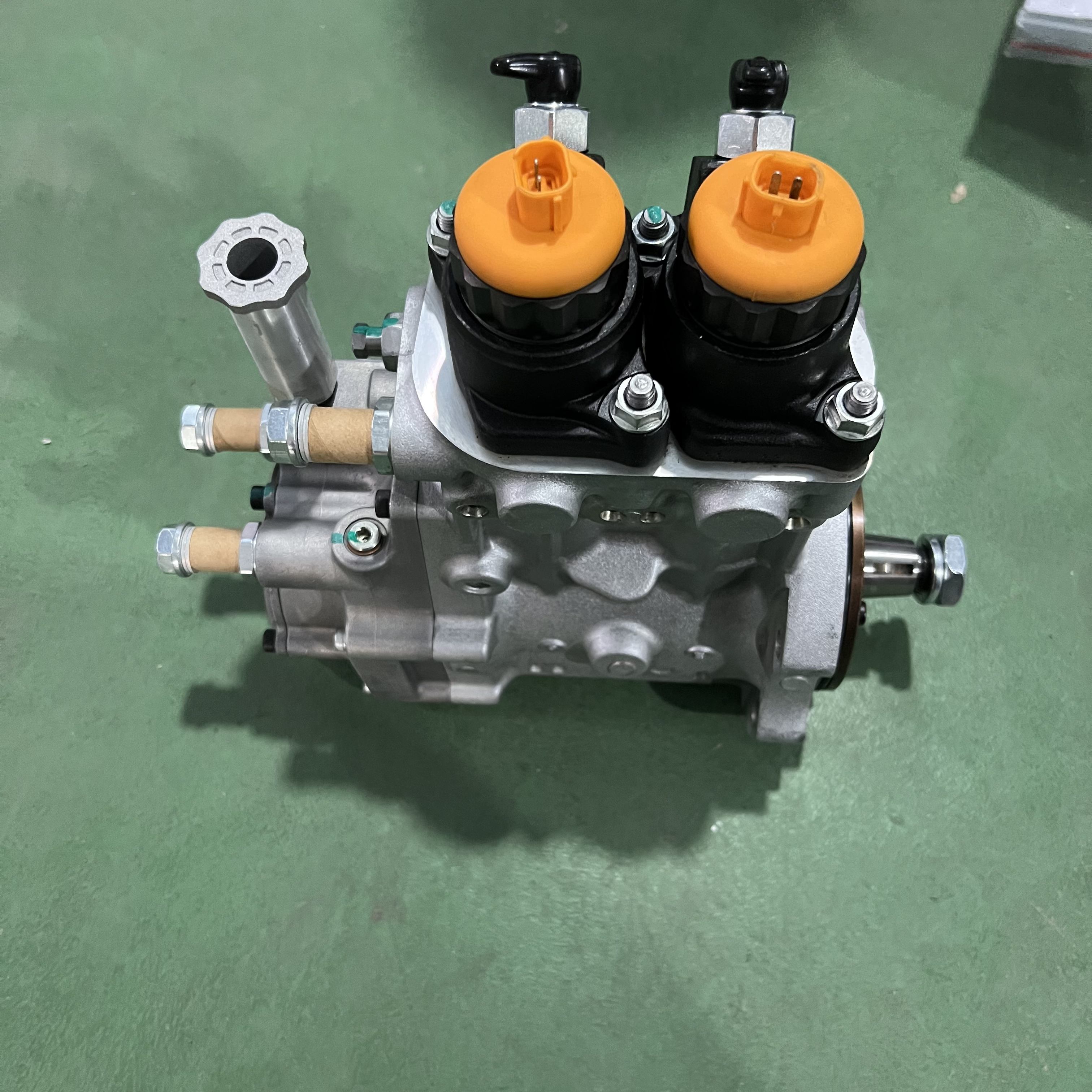 PC400挖掘机燃油供给泵 6156-71-1112