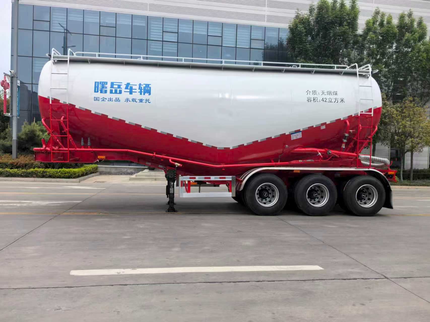 中密度粉粒物料运输车