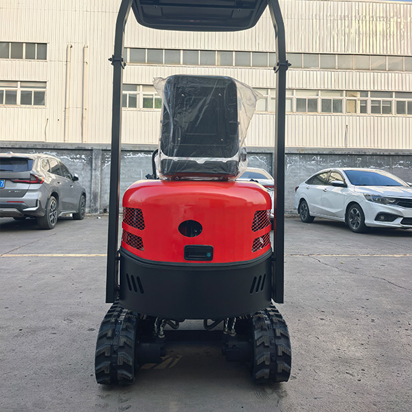 K08 微型挖掘机 | 搭载洋马发动机的 0.8 吨小型挖掘机