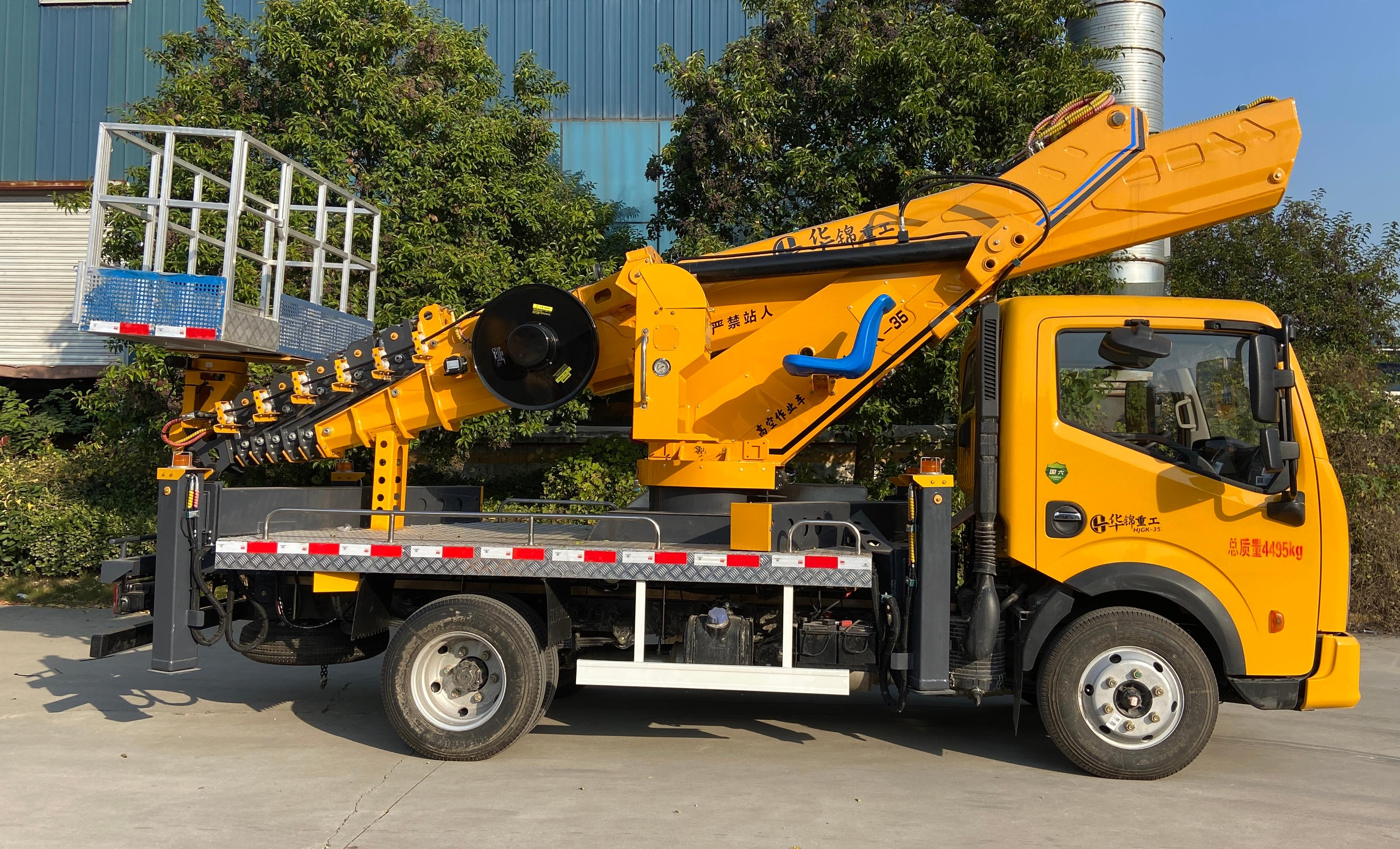 东风多利卡 GK35 蓝牌高空作业车 | 35 米高空作业平台车