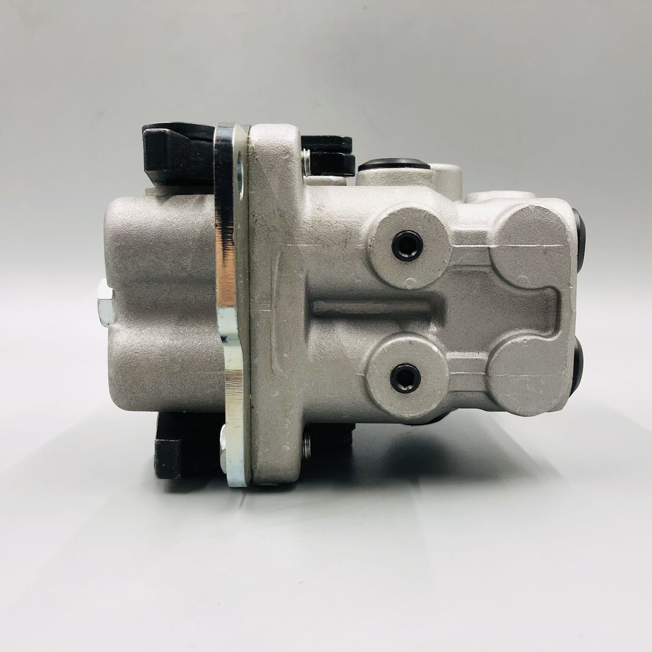 702-16-01682 先导阀，小松 PC1250 挖掘机配件