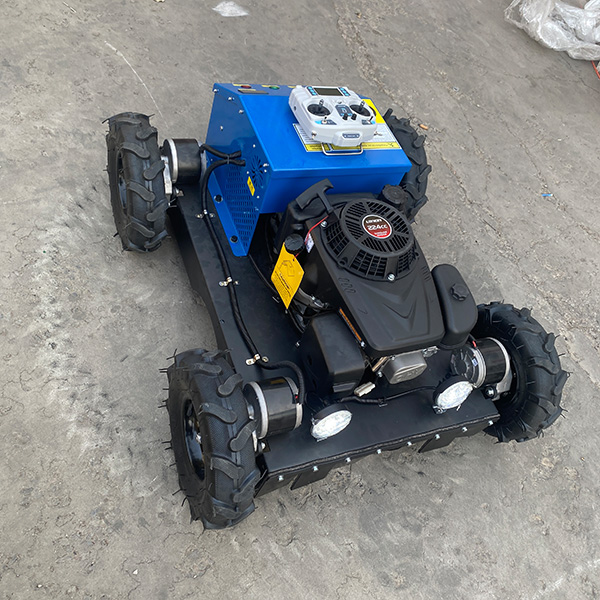 遥控割草机 K-550S｜四轮驱动轮式斜坡割草机，带 EPA/CE 认证