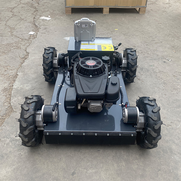 遥控割草机 K-550S｜四轮驱动轮式斜坡割草机，带 EPA/CE 认证