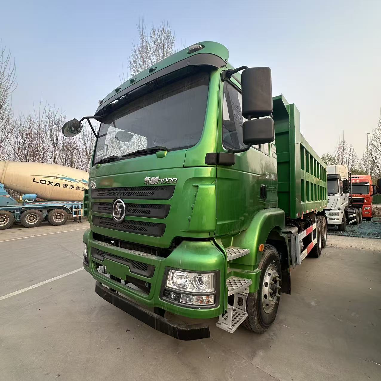 陕汽德龙M3000 6×4自卸车 420马力潍柴发动机