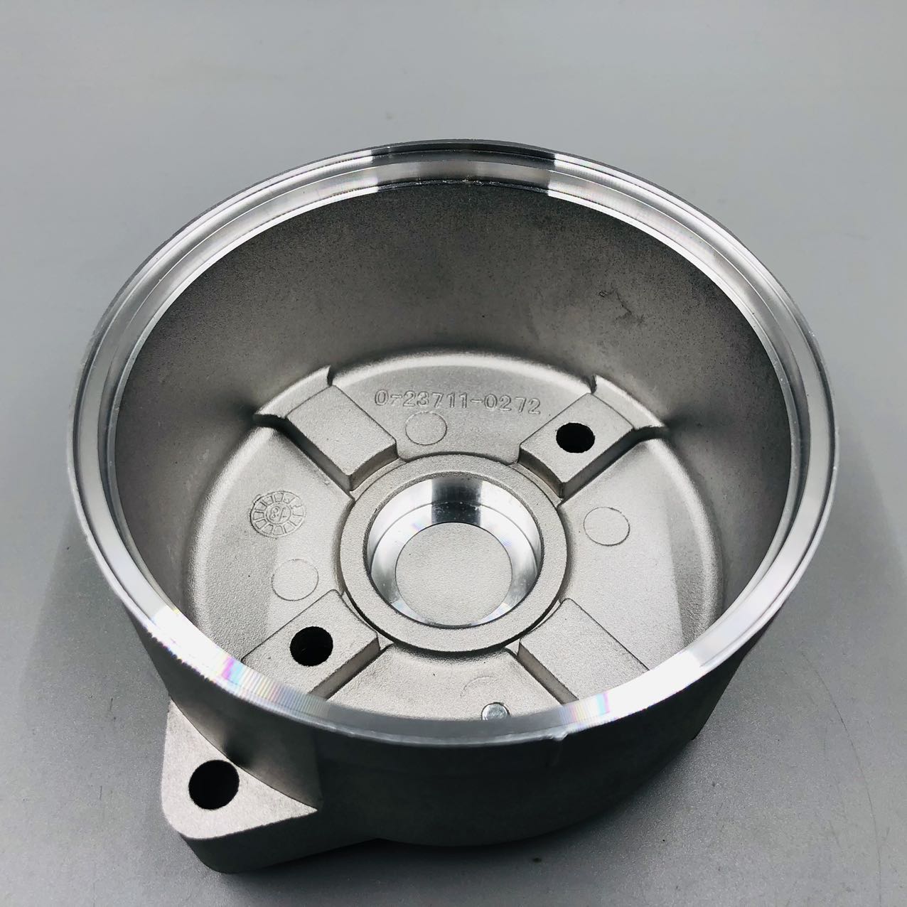 KD0-23700-0130 后支架总成，适用于小松 SAA6D114E 发动机配件