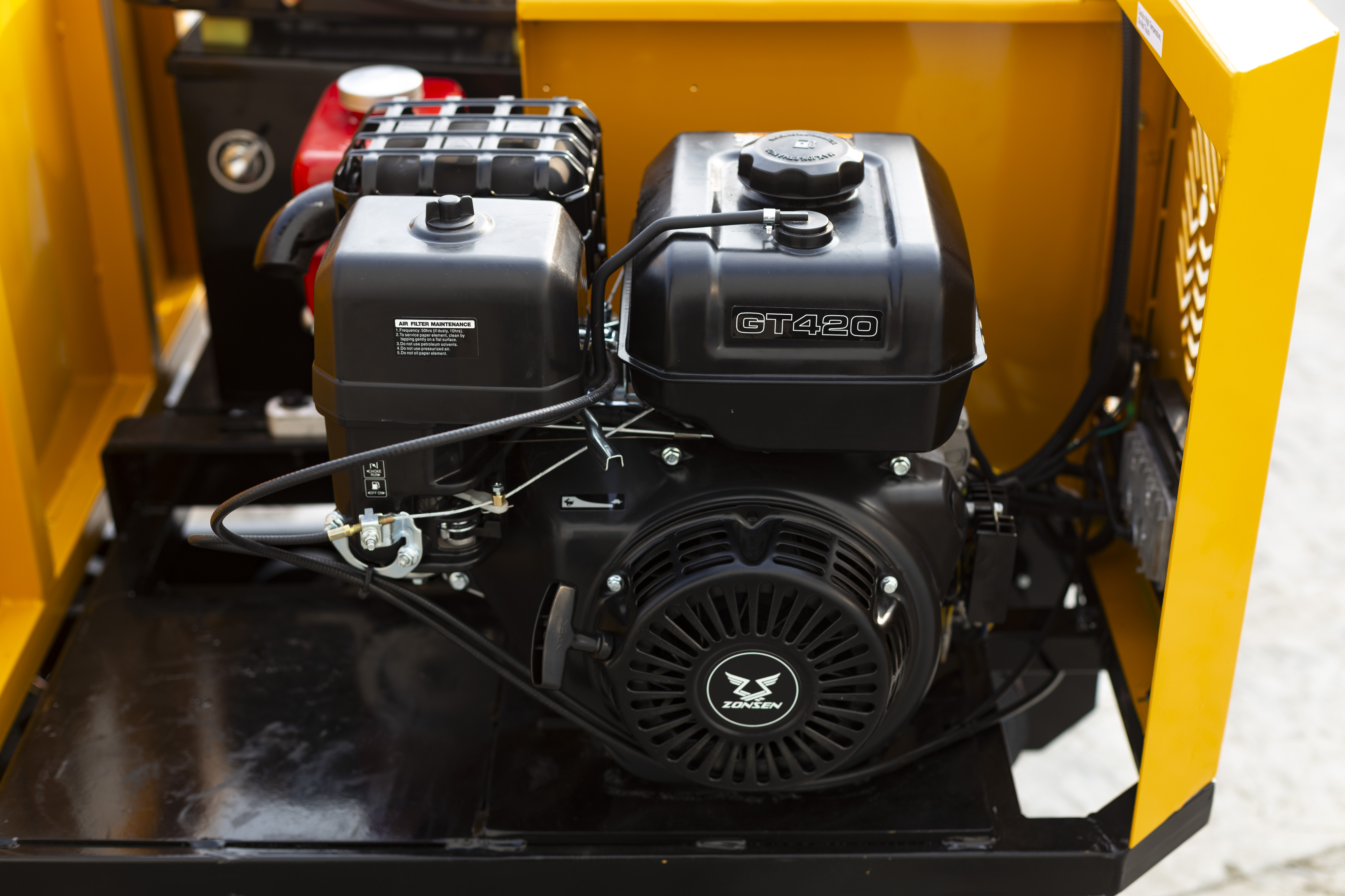 厂家直供 550kg 小型装载机 配 PLC 高效柴油发动机 履带式装载机 农用前端装载机