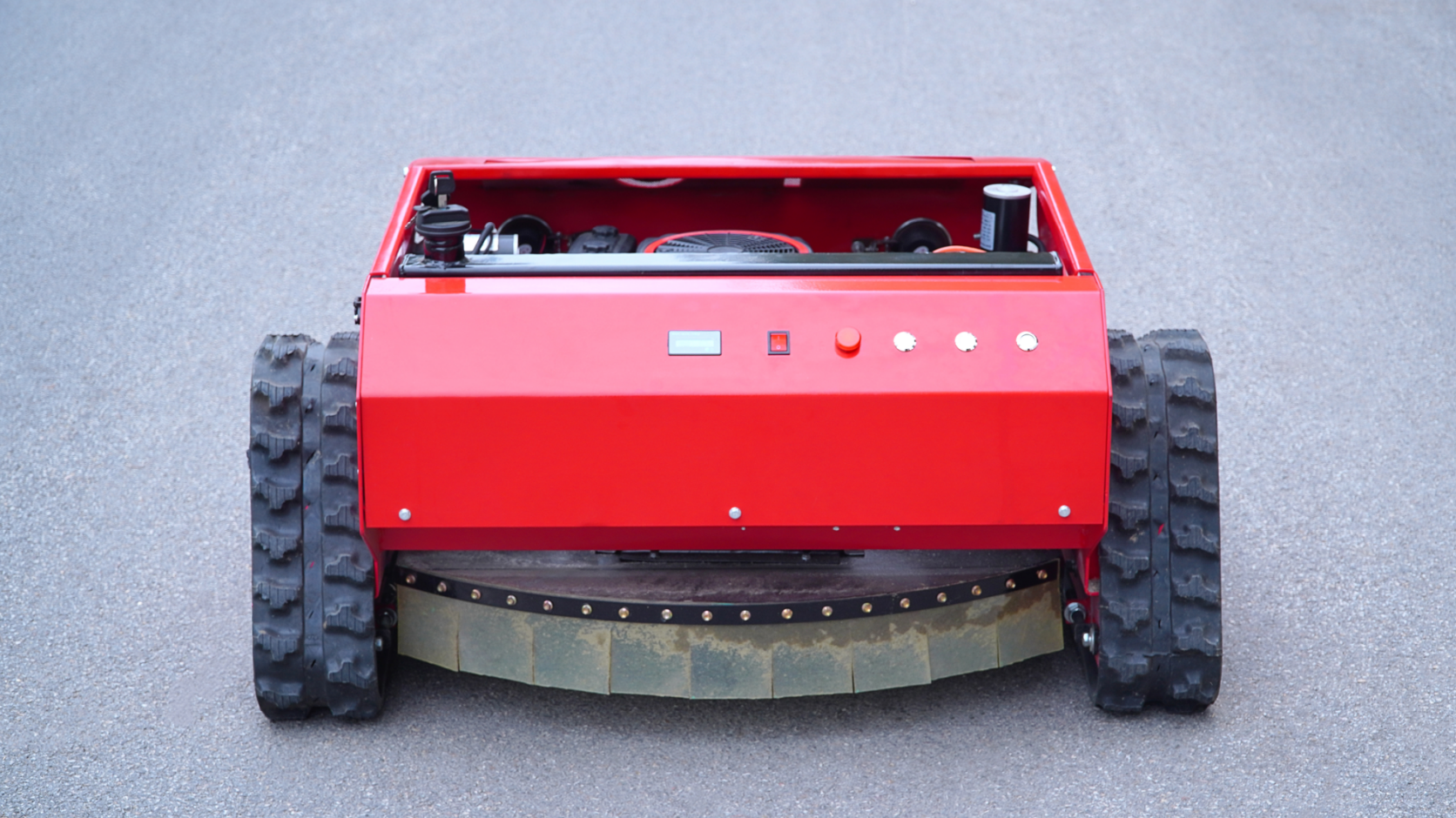 800mm 割幅隆鑫动力履带式遥控割草机 16 马力四冲程汽油遥控除草机