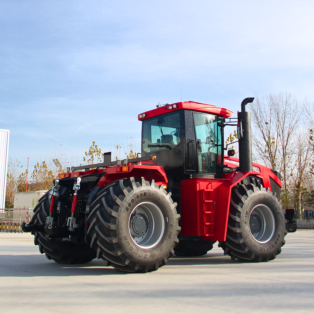 Agricultural machinery durable high-horsepower 440HP agricultural tractor