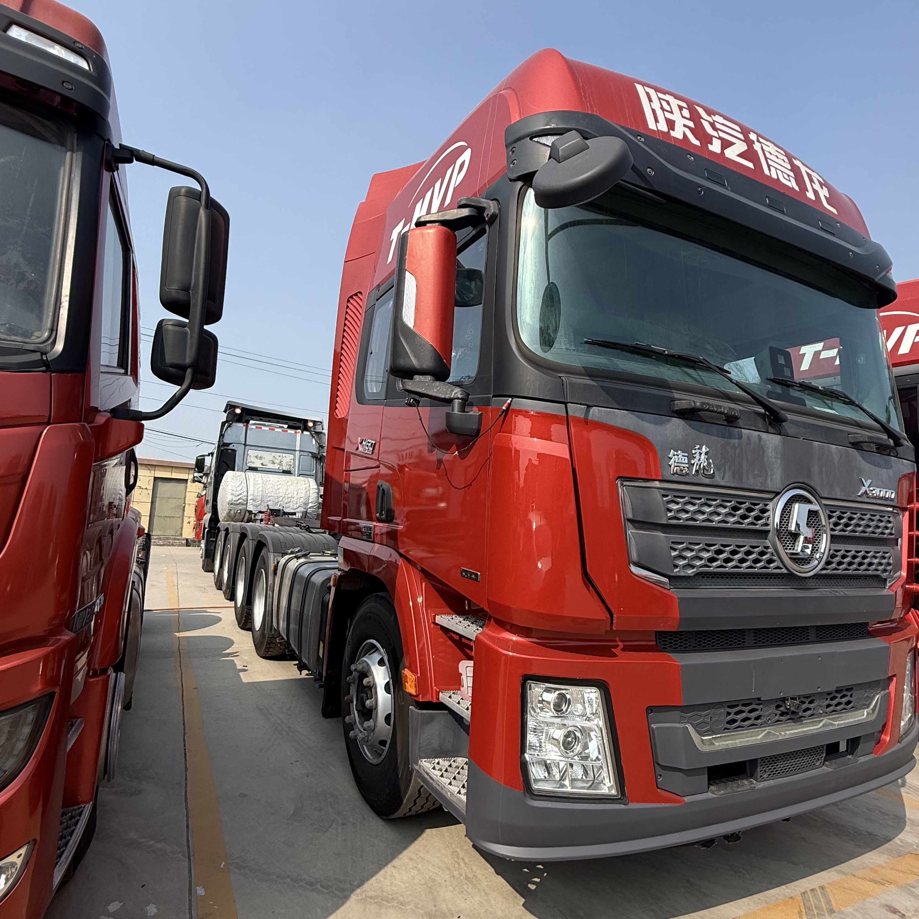 陕汽德龙X3000 潍柴460马力 法士特变速箱