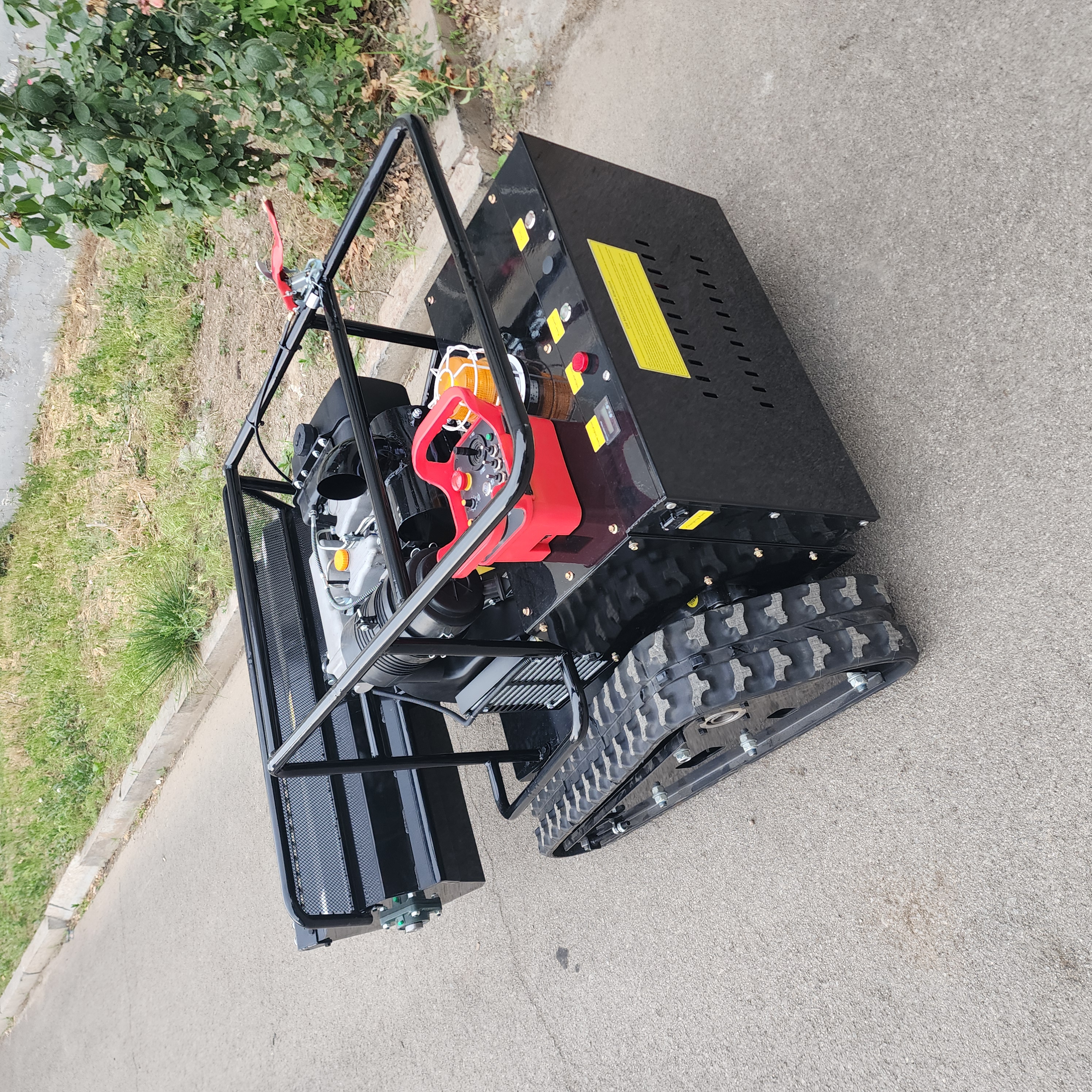 25HP Lawn Mower | Heavy Duty High Efficiency Commercial Mowing Equipment