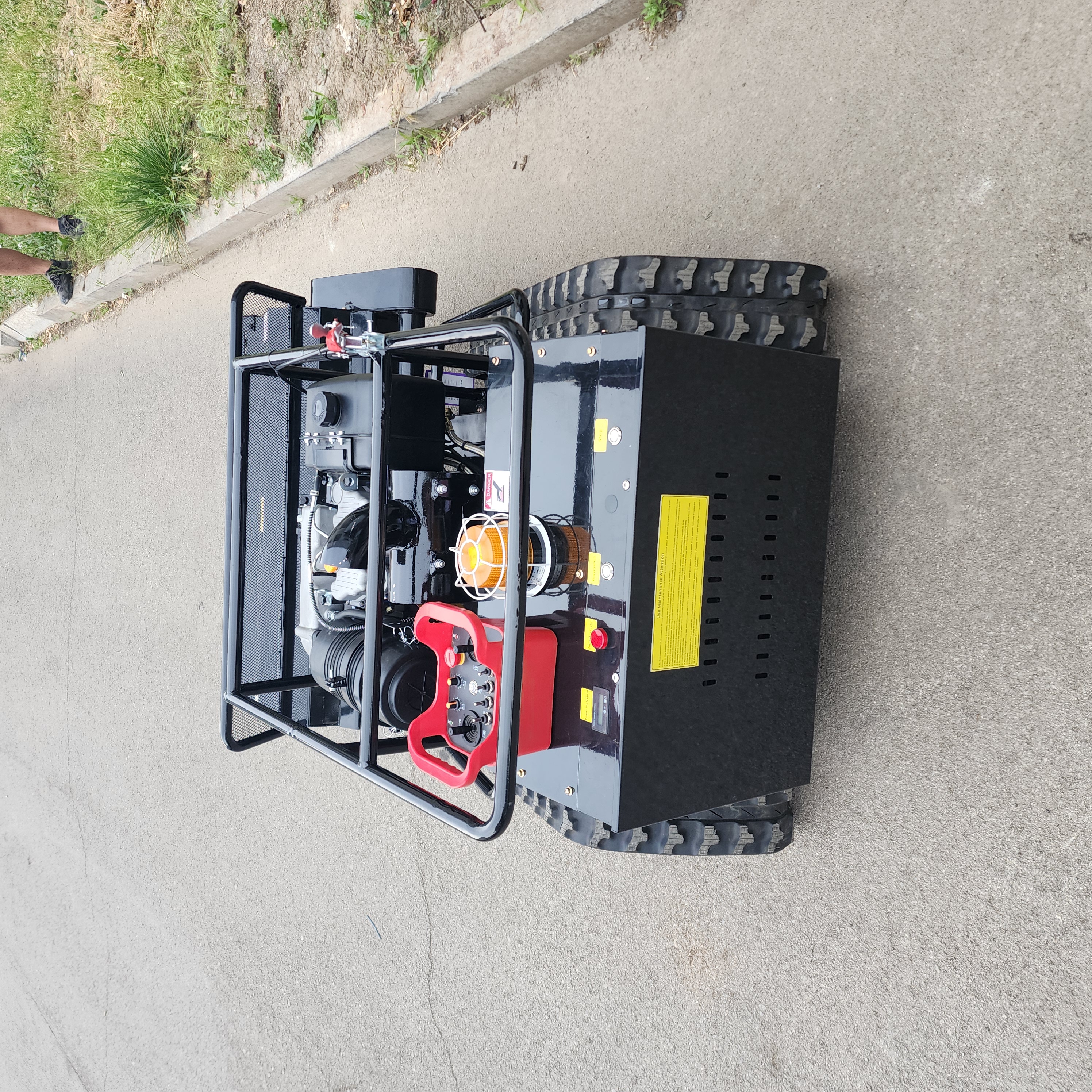 25HP Lawn Mower | Heavy Duty High Efficiency Commercial Mowing Equipment