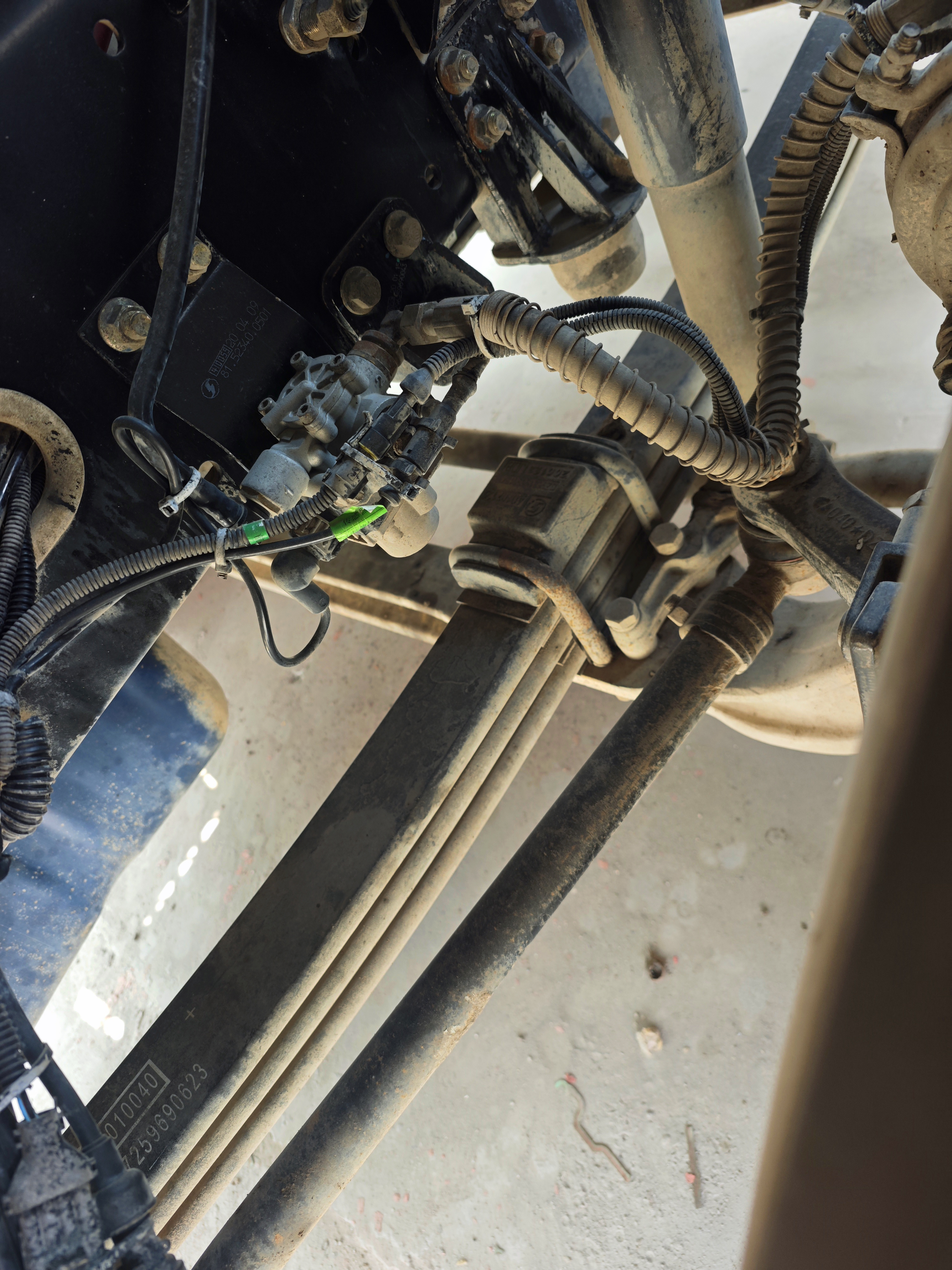 SHACMAN Delong Truck | 430HP Weichai Engine 6×4 Heavy Duty Transport Vehicle