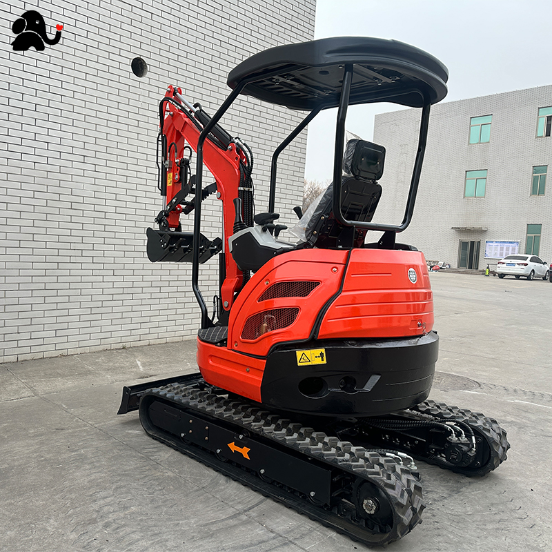 ME-20 型 2 吨小型履带挖掘机，结构紧凑、动力强劲，适用于家用、农田及果园作业。