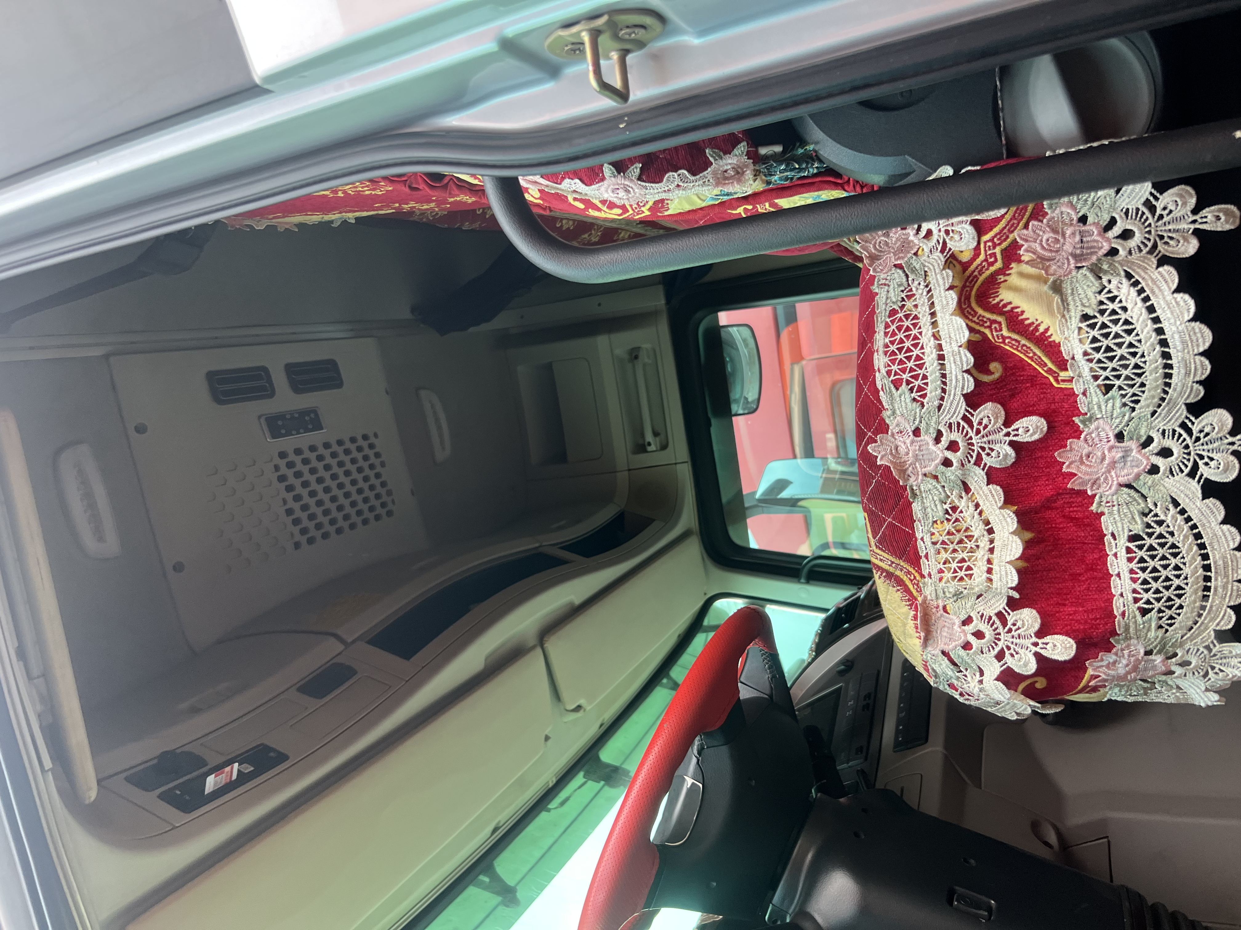 FOTON Auman EST 2022 | 580HP 13L Diesel Truck | ZF Auto Transmission