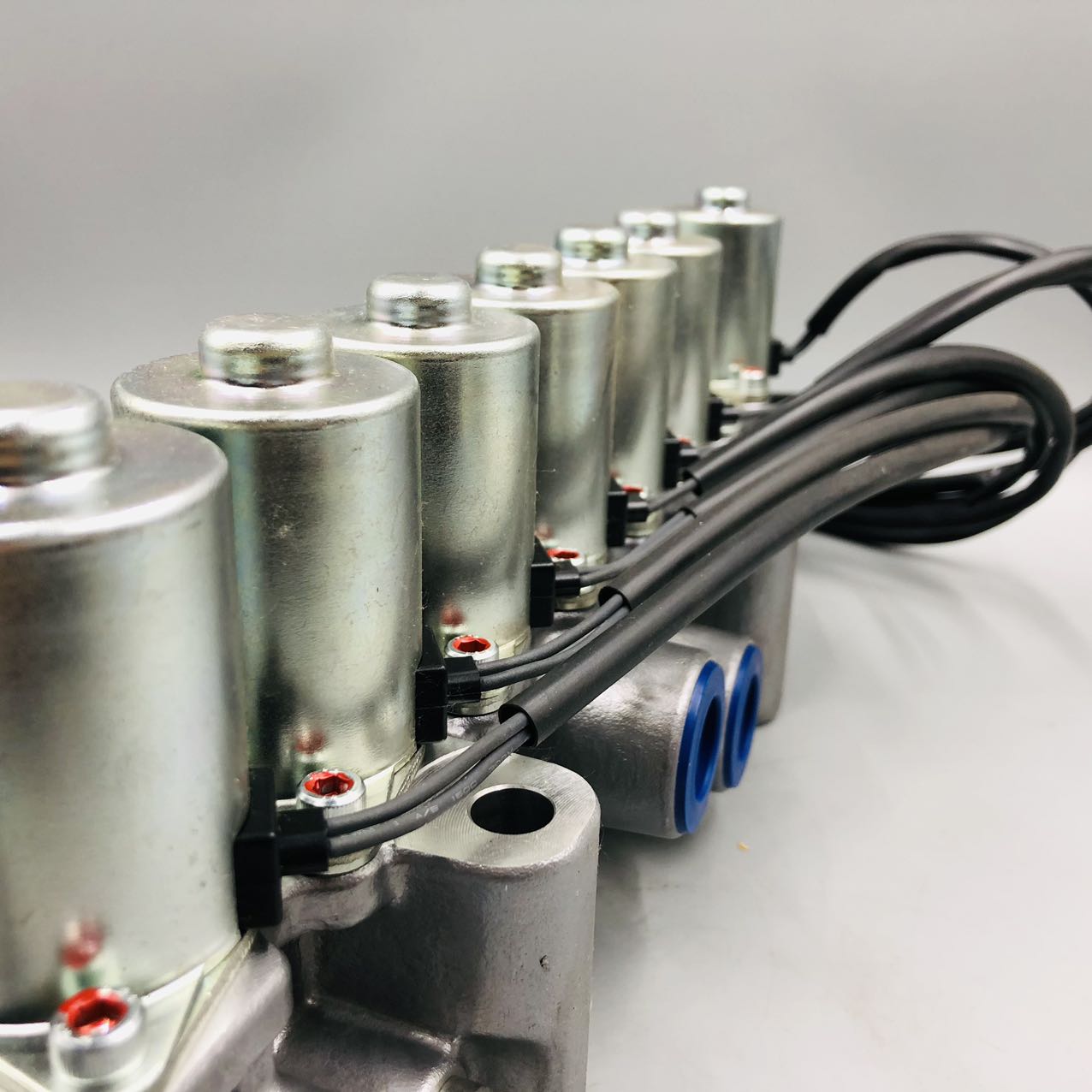 Wholesale 208-60-71340 VALVE A. (SEE FIG.Y1860-01A2) suitable for Komatsu PC400-7 excavator parts