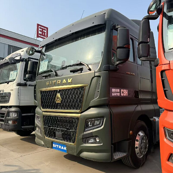 中国重汽 HOWO 6x4 牵引车 440 马力 ZZ4256 | 工程物流重载运输专用