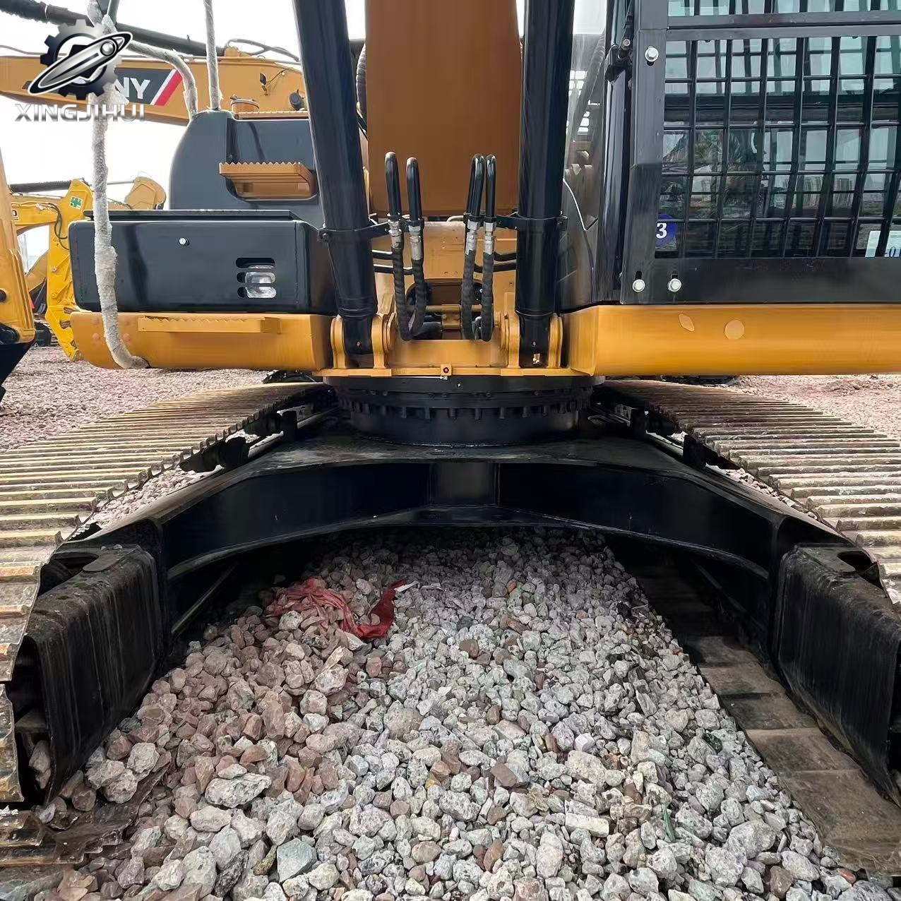 Used CAT320D2L Excavator