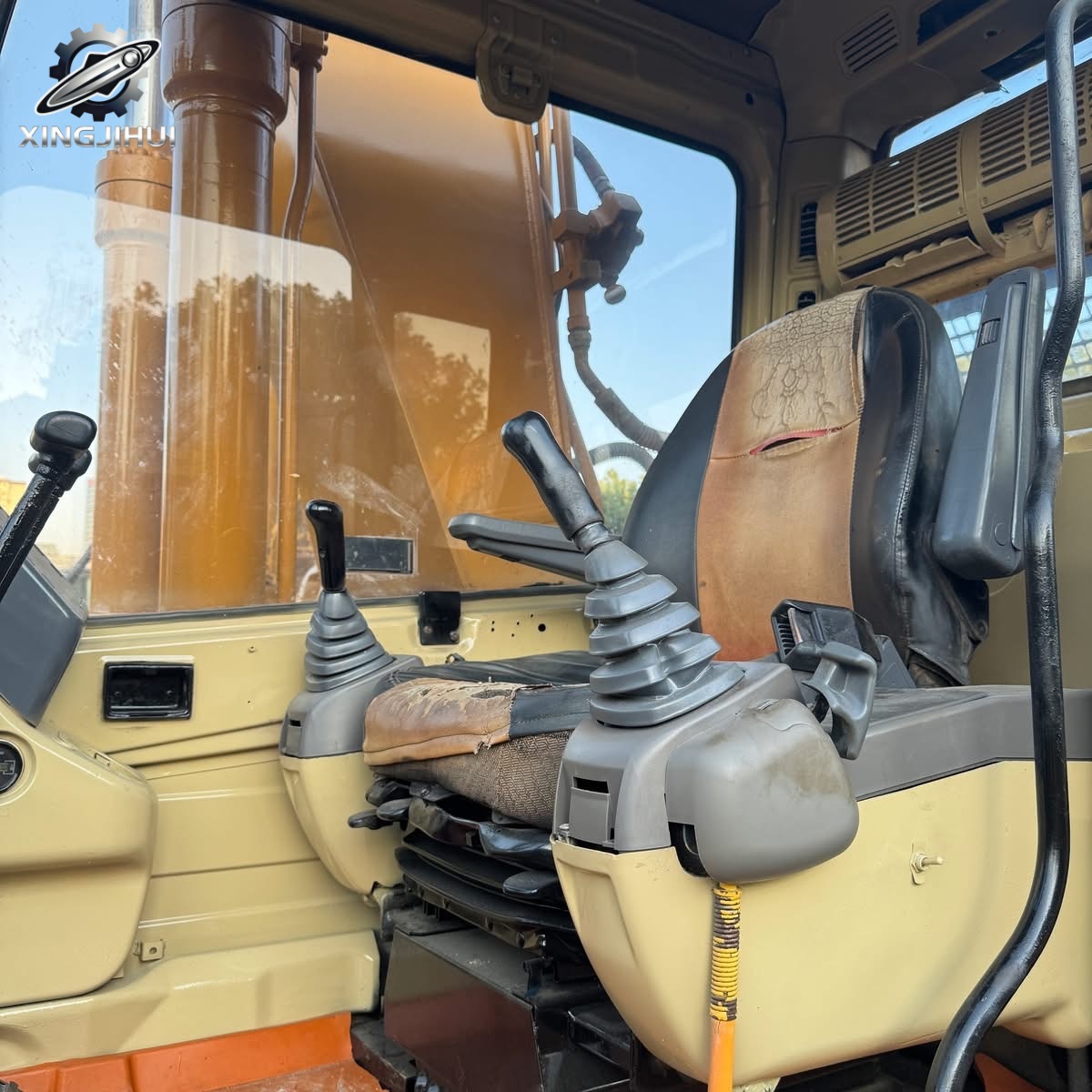 Used CAT320BL Crawler Excavator