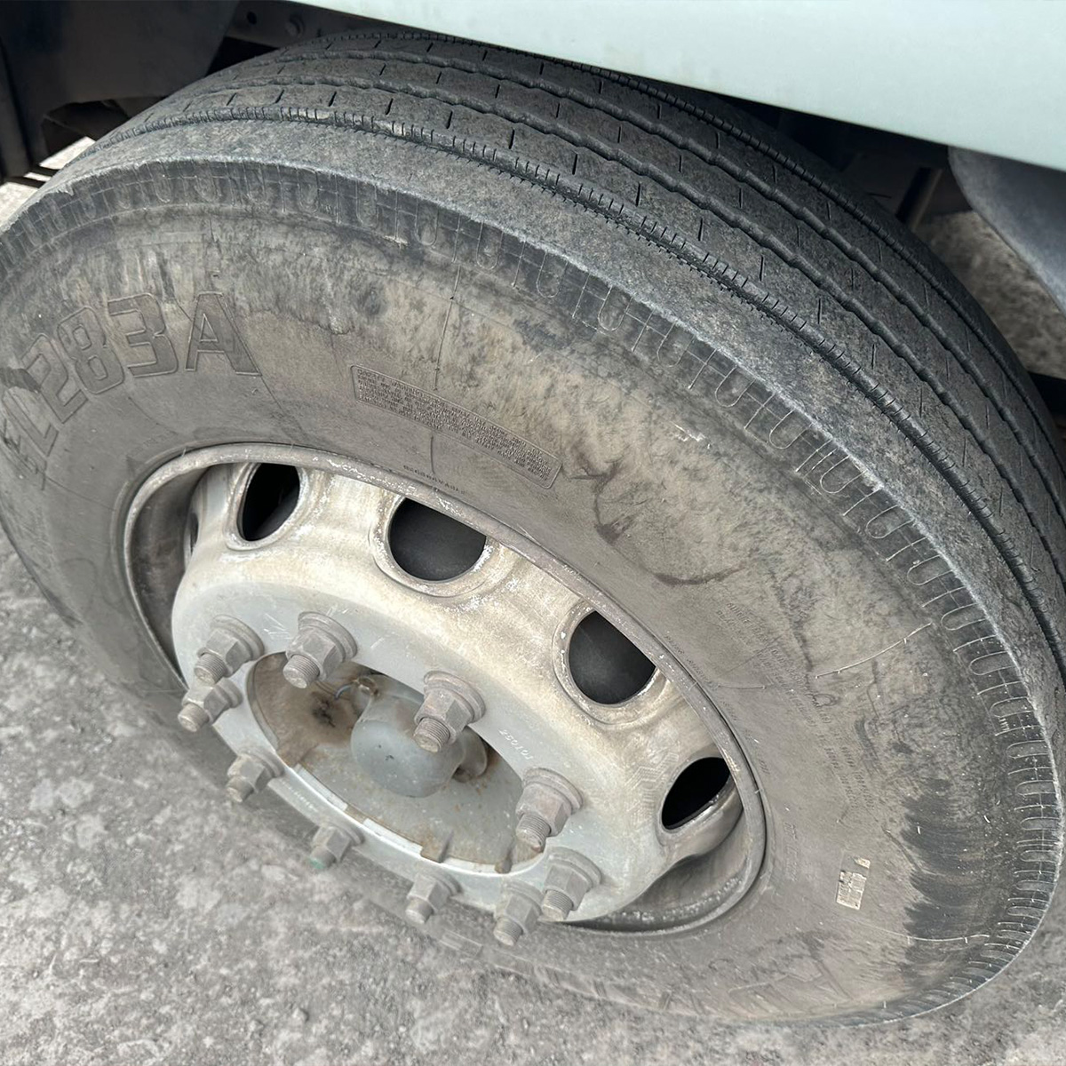 6.8 米高栏载货车 曼机 290 马力自动挡国六精品车