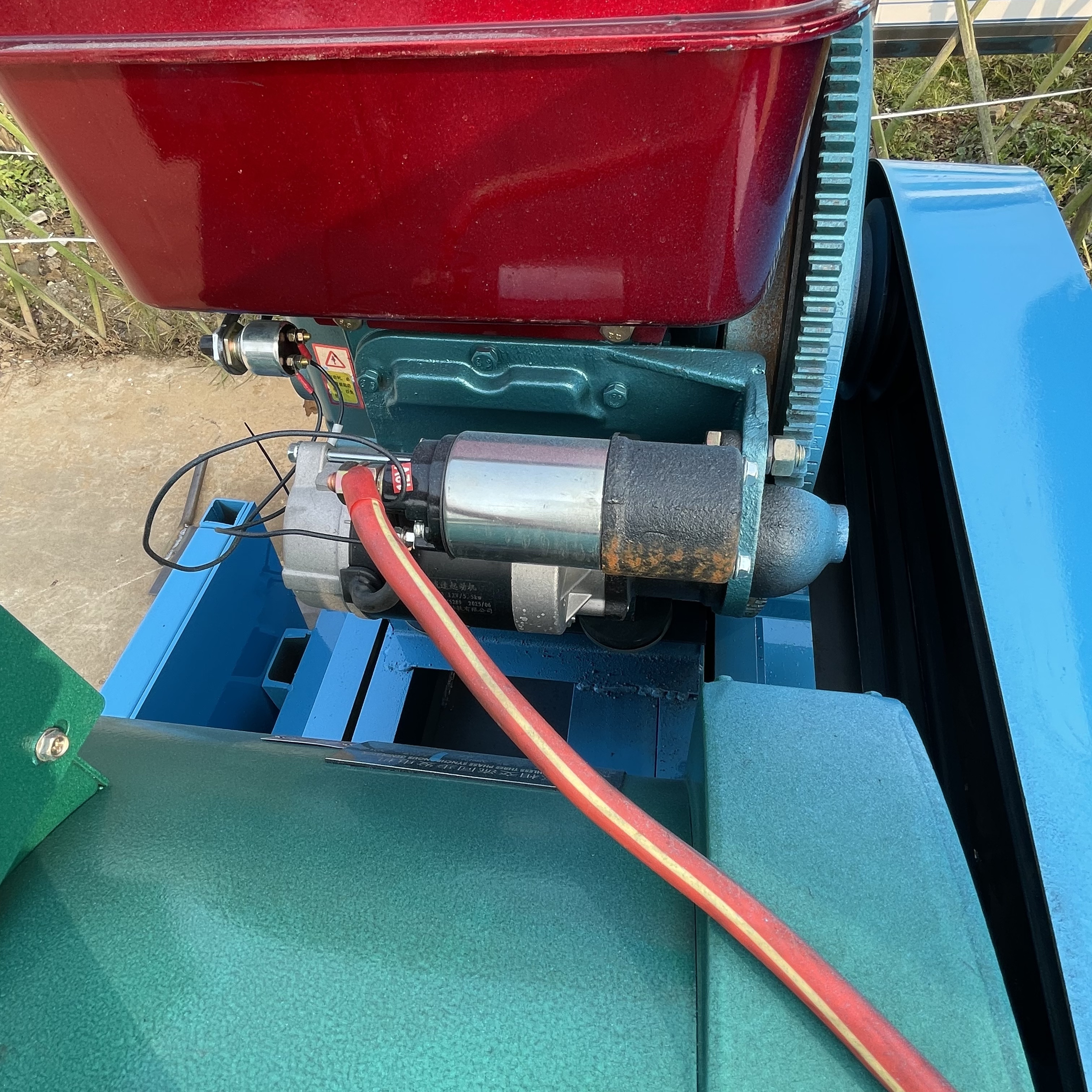 液压自走式水渠成型机（梯形灌溉渠）