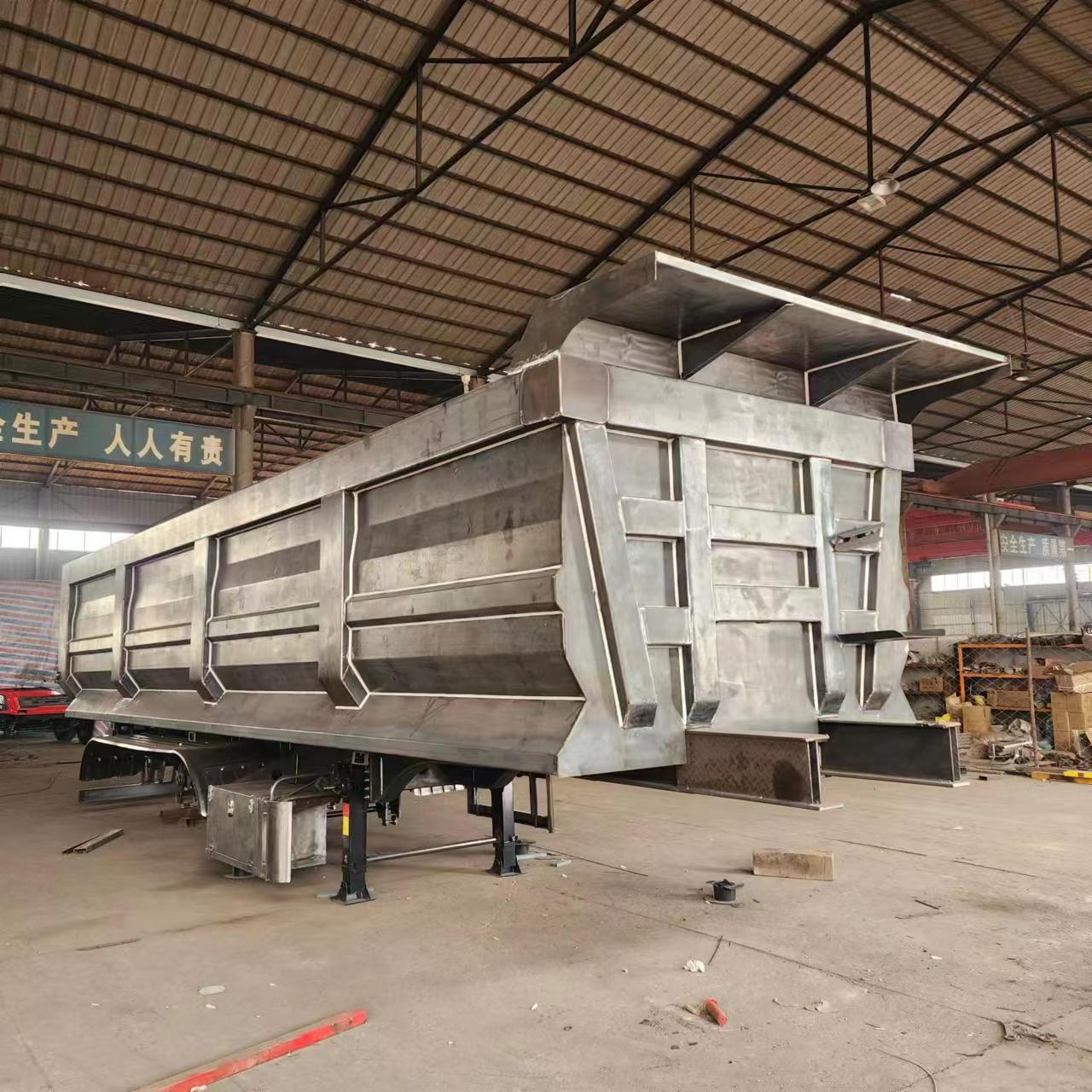 自卸后翻半挂车