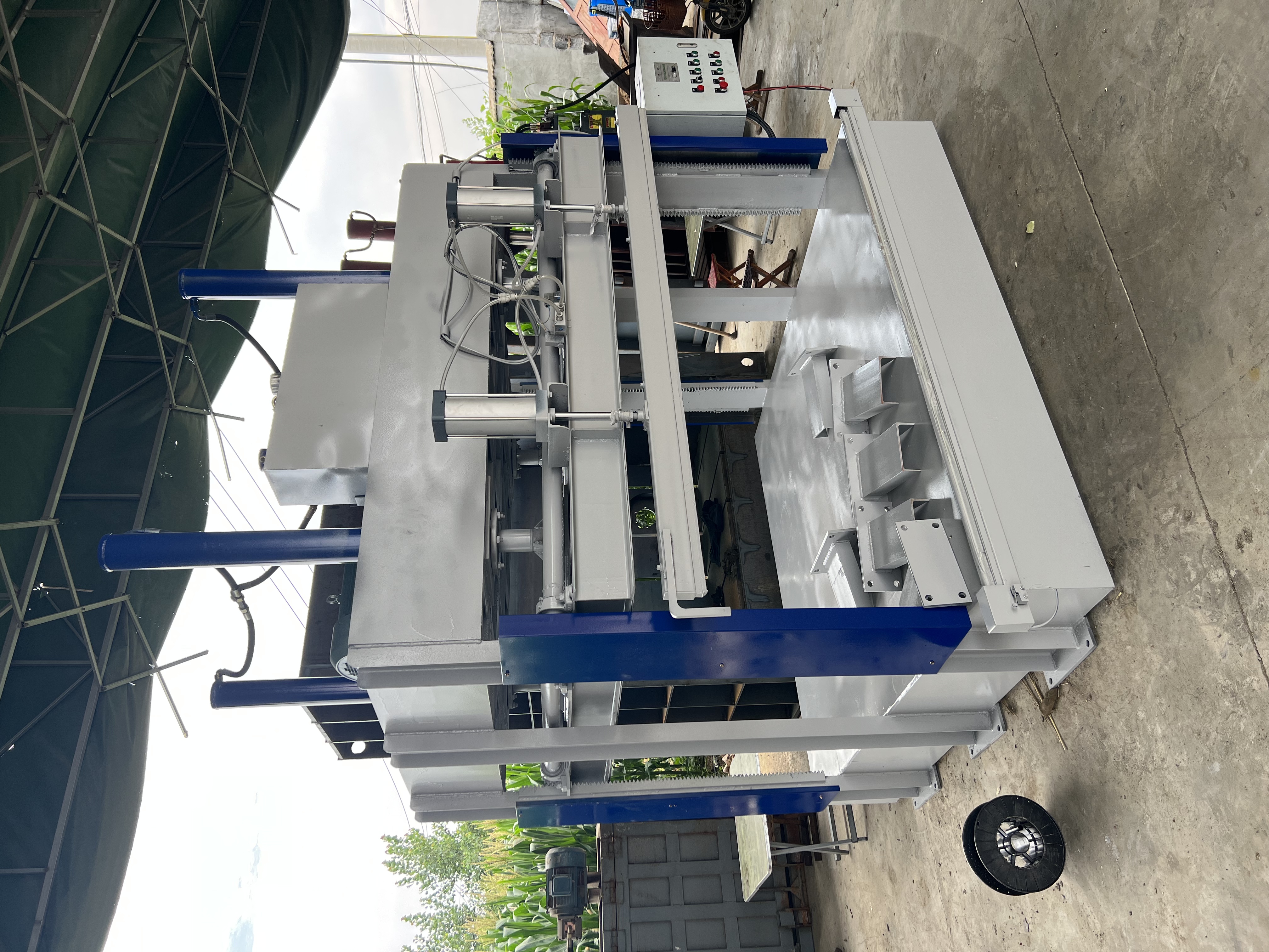 沙发床垫压缩机