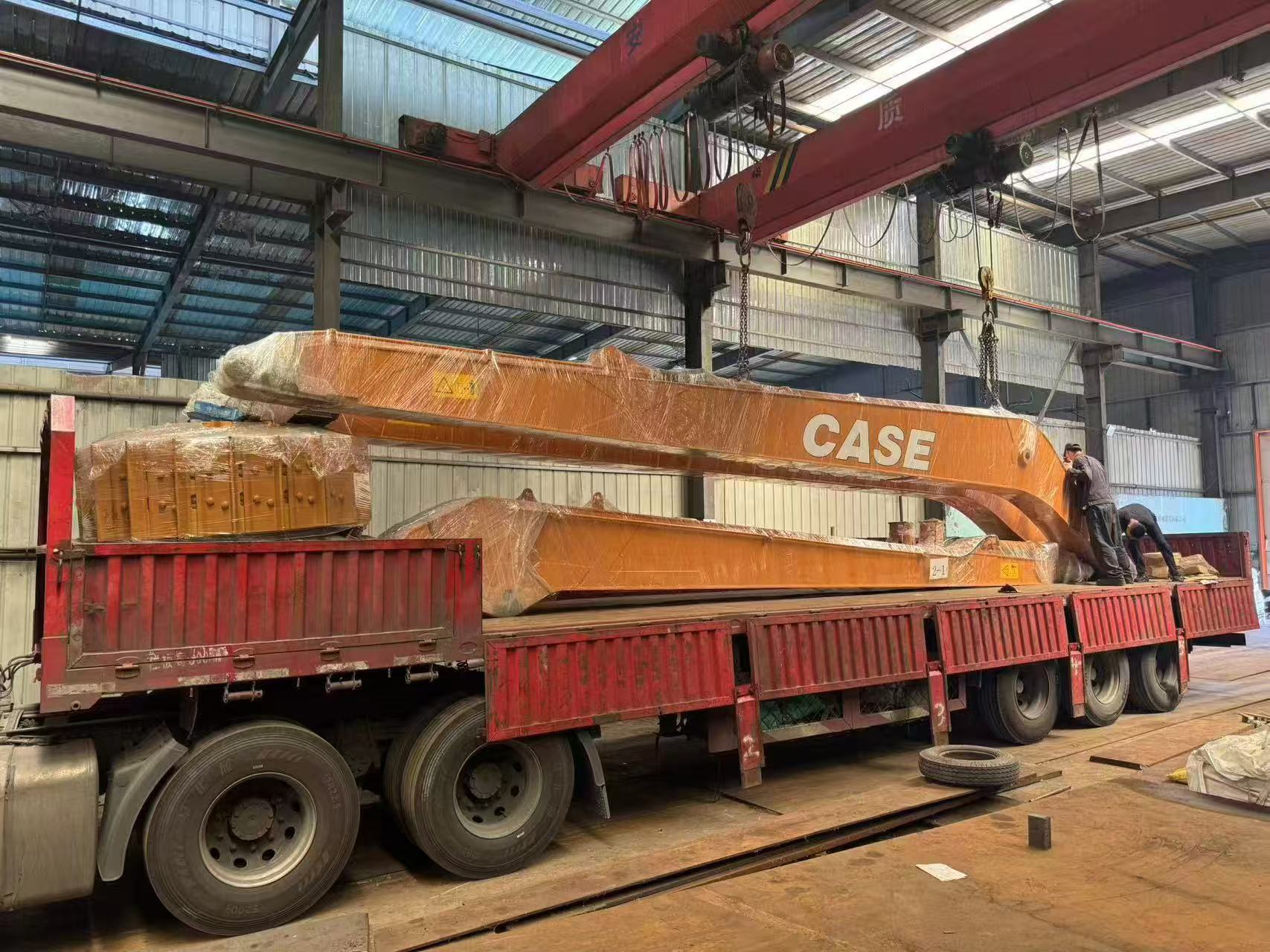 挖掘机加长臂 标准臂 斗杆 加重臂 16-33 米两段三段式岩石臂定制