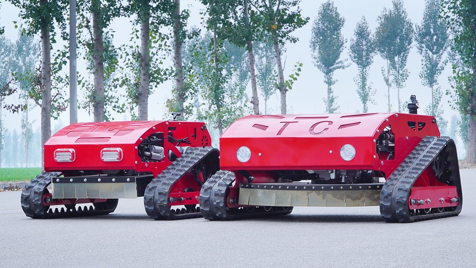 800mm High Productivity Crawler Remote Control Lawn Mower with PLC Engine Bearing Red 137kg Shandong Origin Field Mower