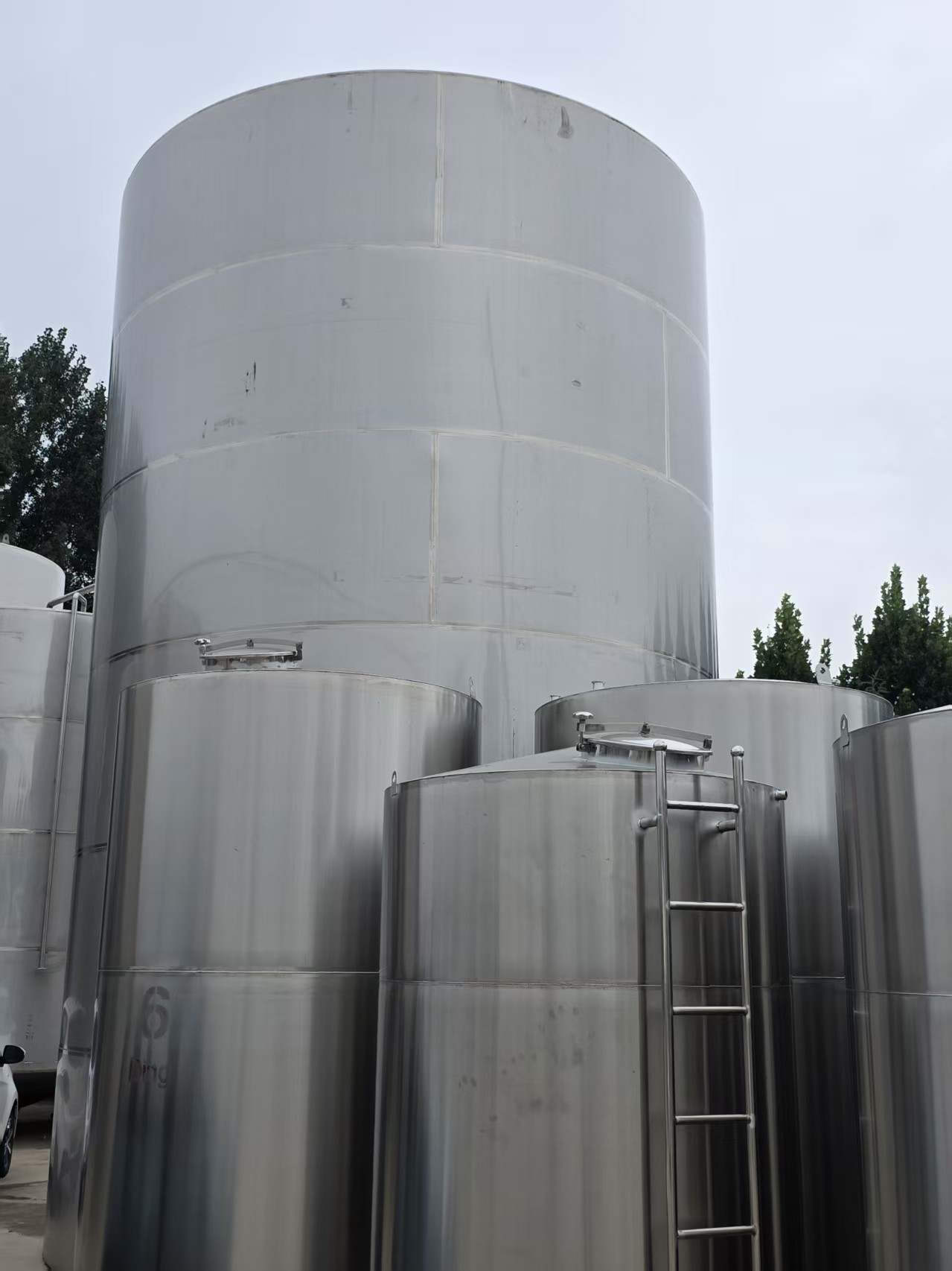100L-5000L 不锈钢储罐 食品级液体 / 物料储存罐