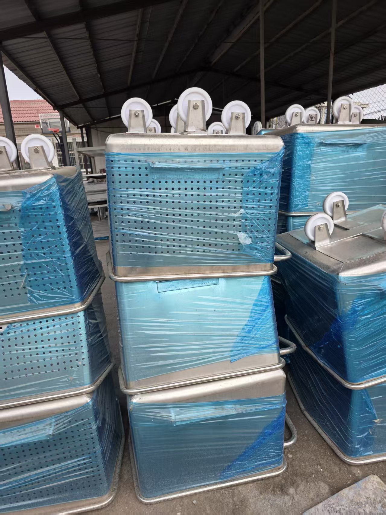 200L/400L 不锈钢周转料车 食品级物料转运车