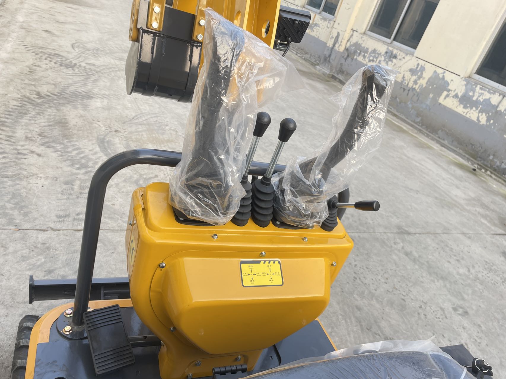 12 型微型履带式挖掘机（升级款）农用工程小型挖机
