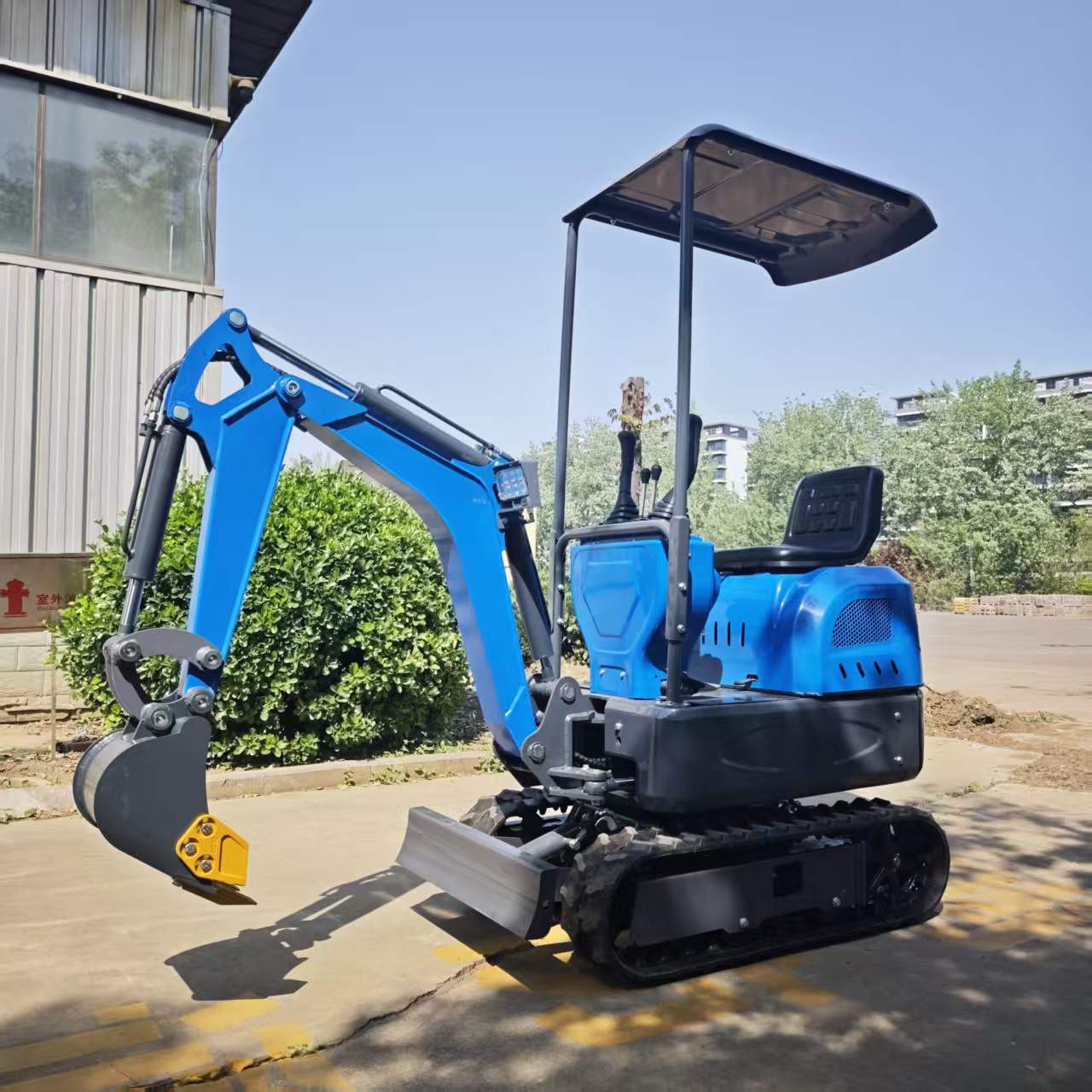 XN-10 型超微型履带式挖掘机 农用小型挖机