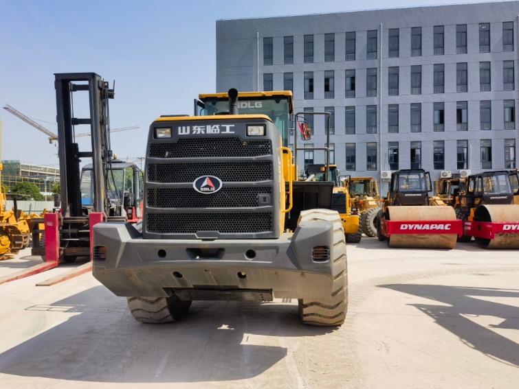 山东临工 LG956L 轮式装载机